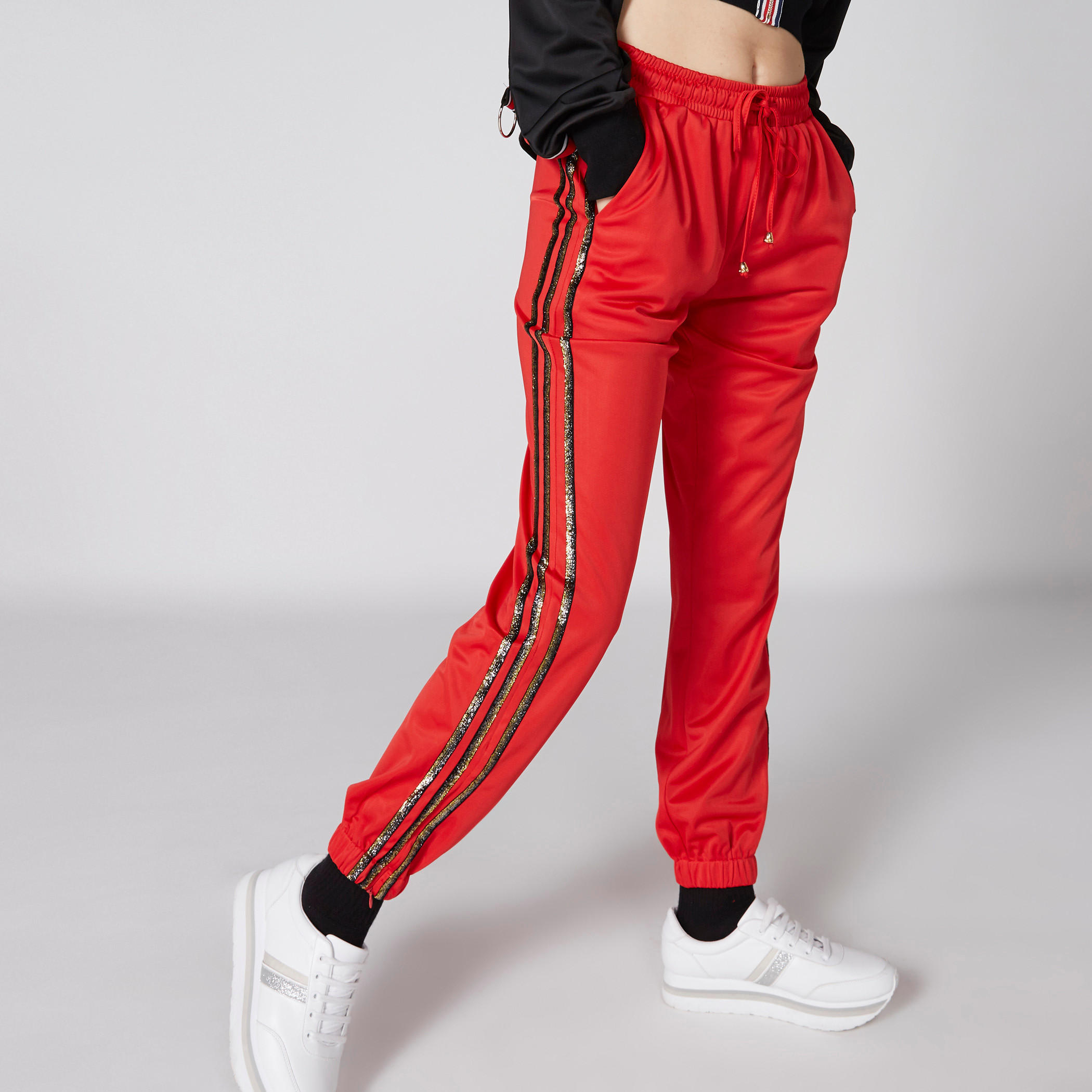 بنطال رياضي طويل بخصر مطّاطي وجيوب-women-clothing-bottoms-joggers-image-1