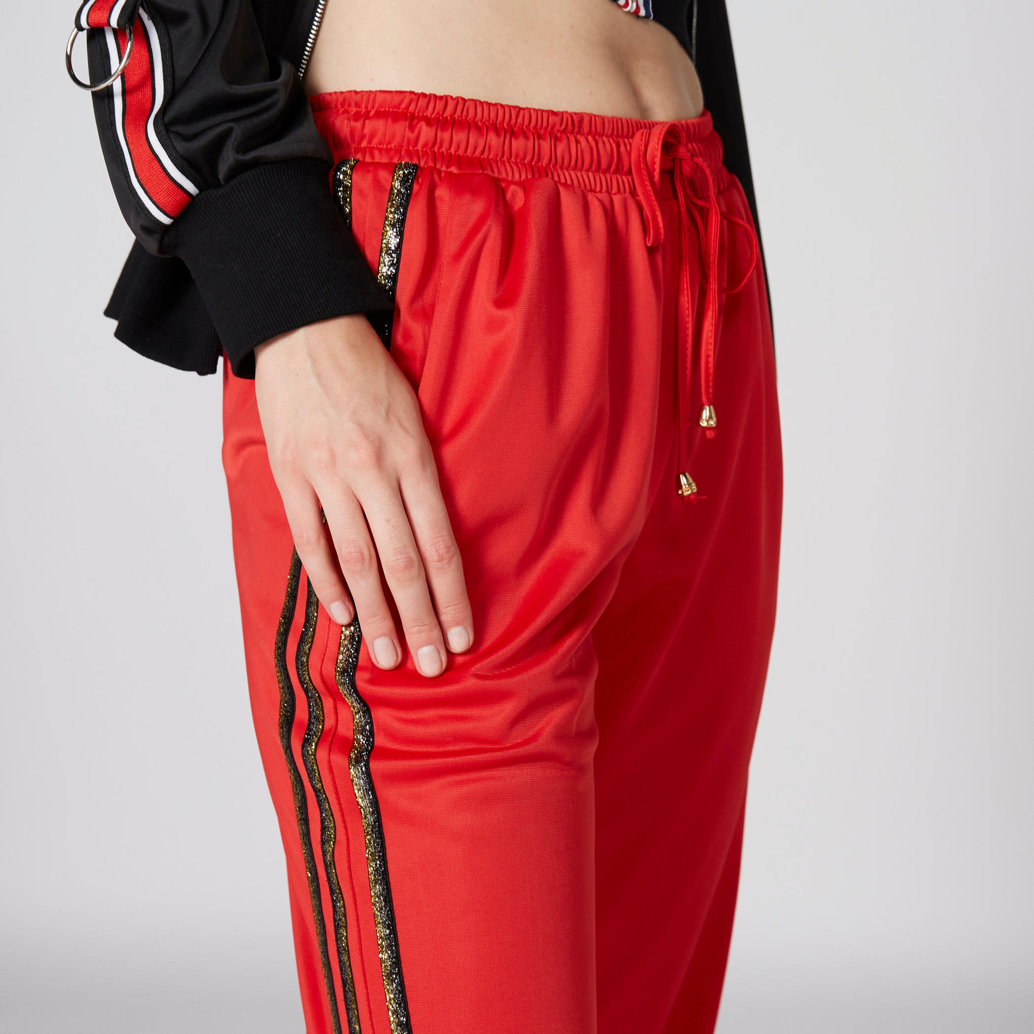 بنطال رياضي طويل بخصر مطّاطي وجيوب-women-clothing-bottoms-joggers-image-4