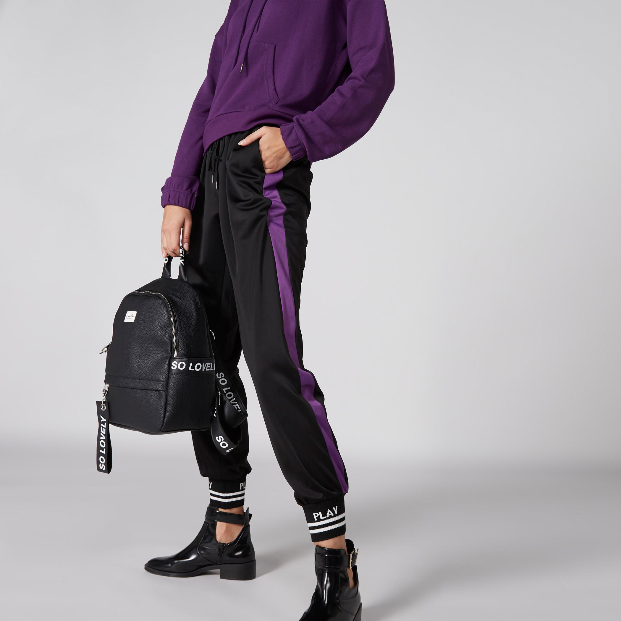 بنطال رياضي طويل بخصر مطّاطي وجيوب-women-clothing-bottoms-joggers-image-3