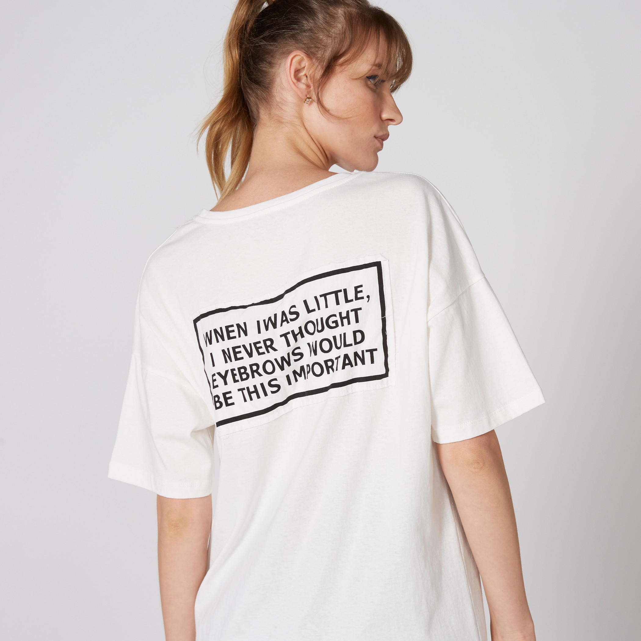 تيشيرت طويل بأكمام قصيرة وطبعات-women-clothing-tshirts-image-4