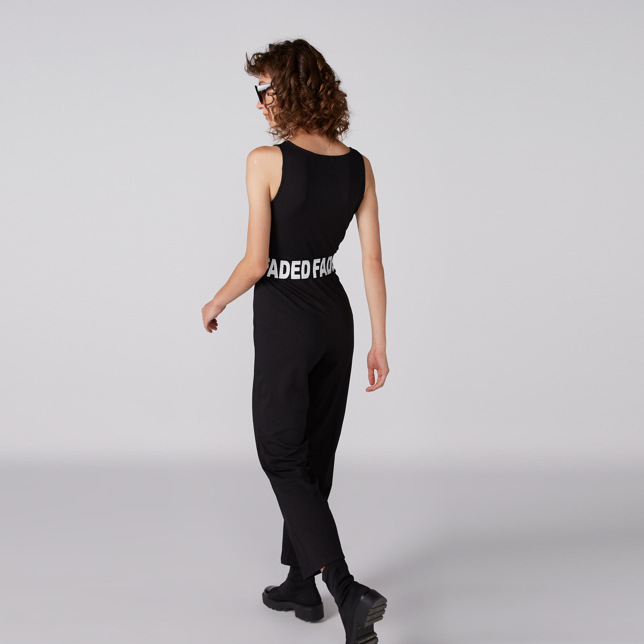 أفرول دون أكمام بسحّاب إغلاق وطبعات-women-clothing-jumpsuits-image-4