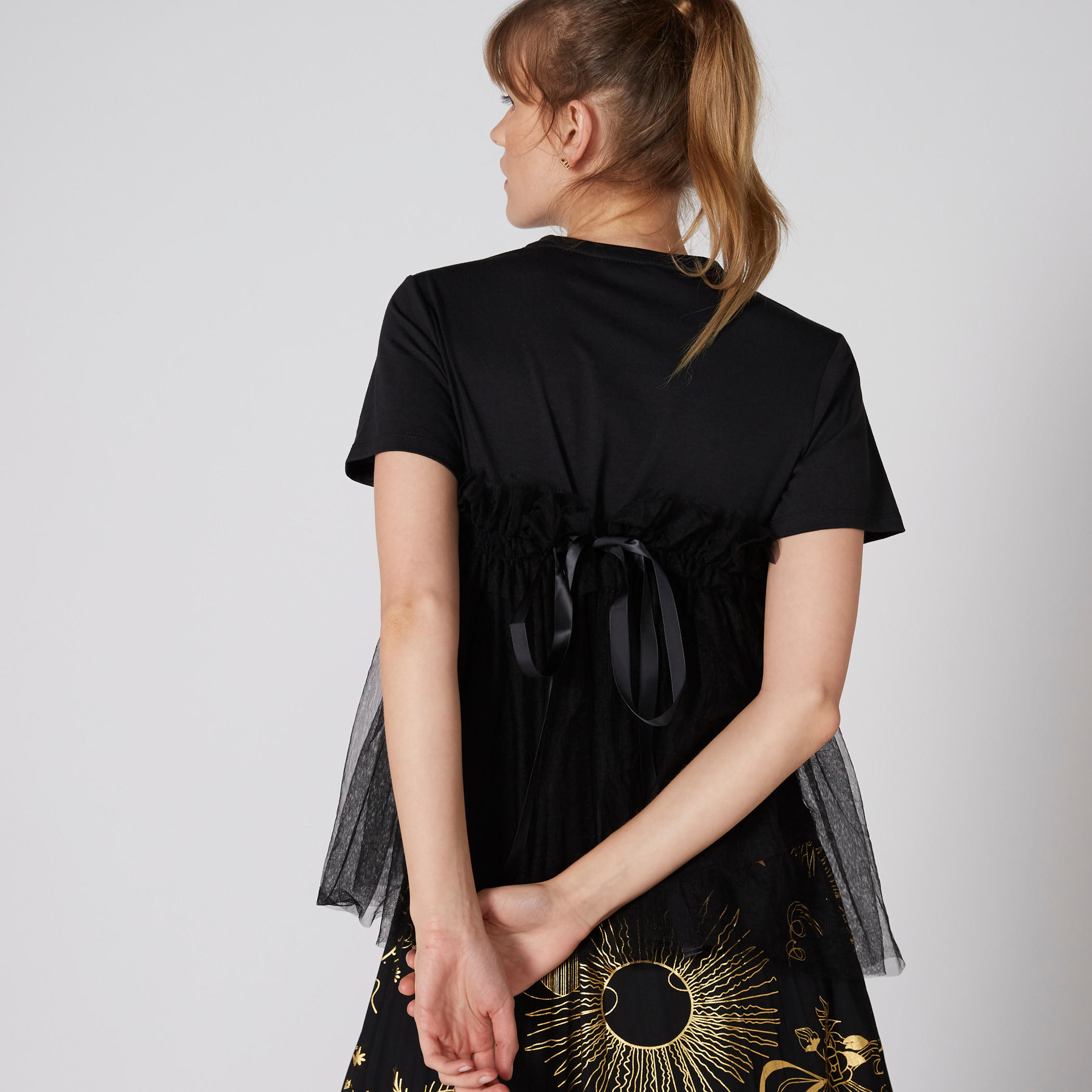 بلوزة بياقة مستديرة وأكمام قصيرة وتفاصيل دانتيل-women-clothing-shirtsandblouses-blouses-image-2