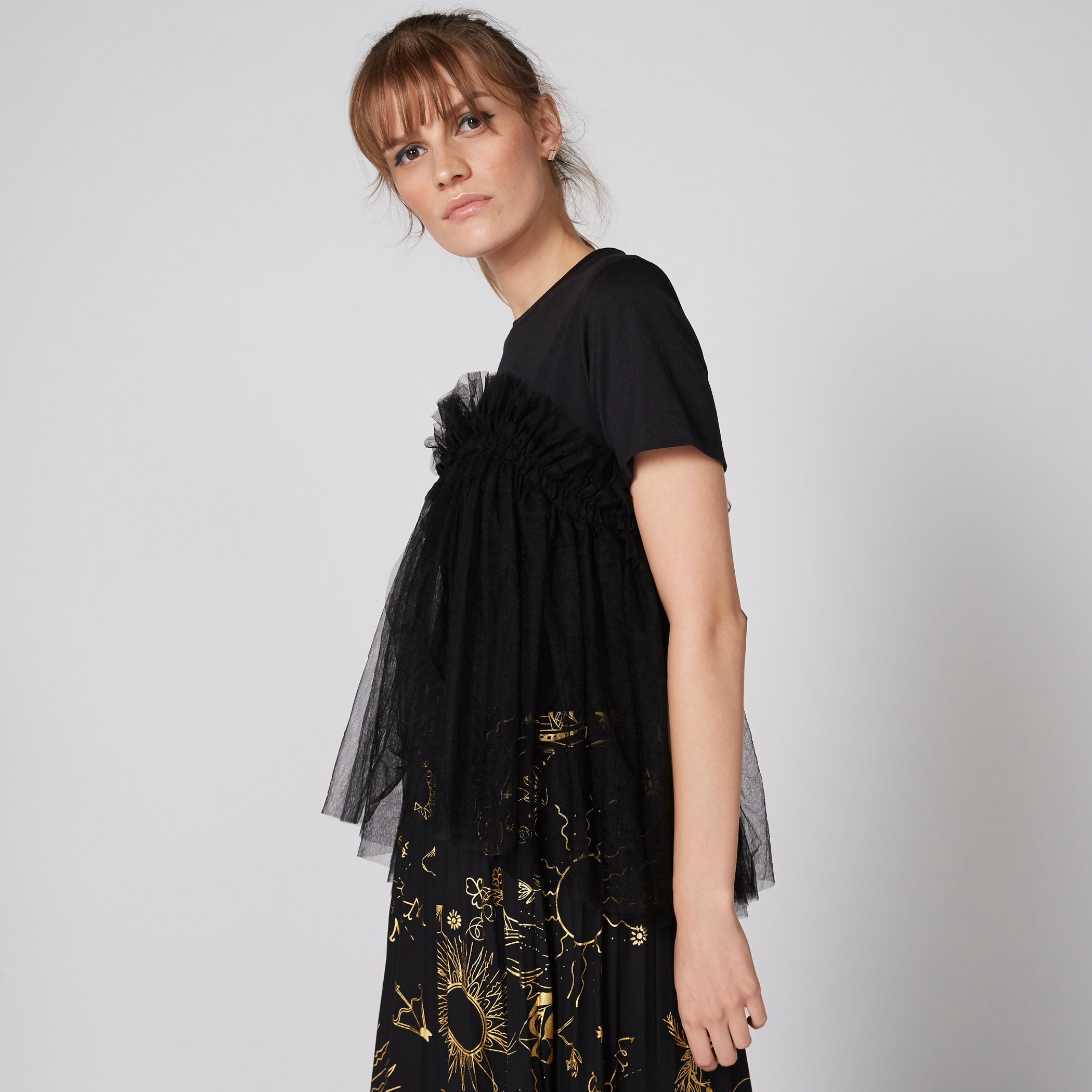 بلوزة بياقة مستديرة وأكمام قصيرة وتفاصيل دانتيل-women-clothing-shirtsandblouses-blouses-image-3