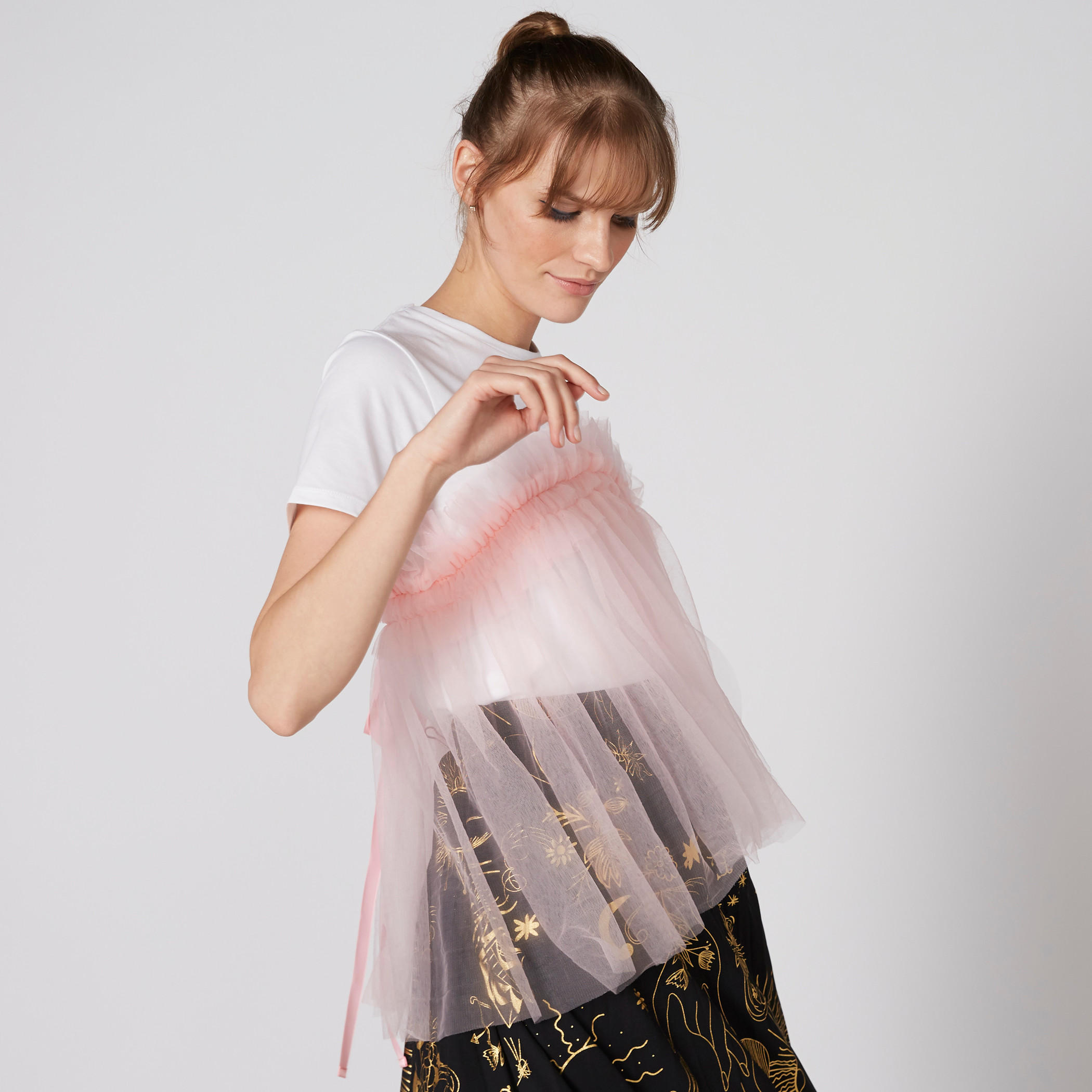 بلوزة بياقة مستديرة وأكمام قصيرة ورباط-women-clothing-shirtsandblouses-blouses-image-3
