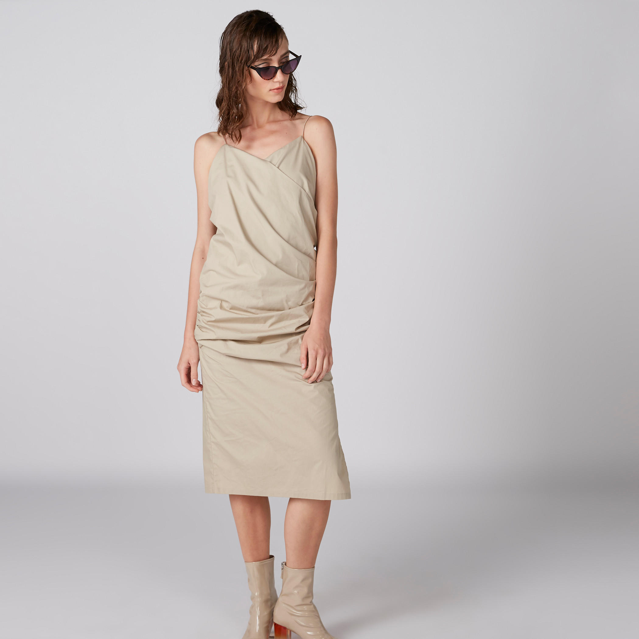 فستان ميدي بحمّالات رفيعة وفتحة جانبية-women-clothing-dresses-image-4
