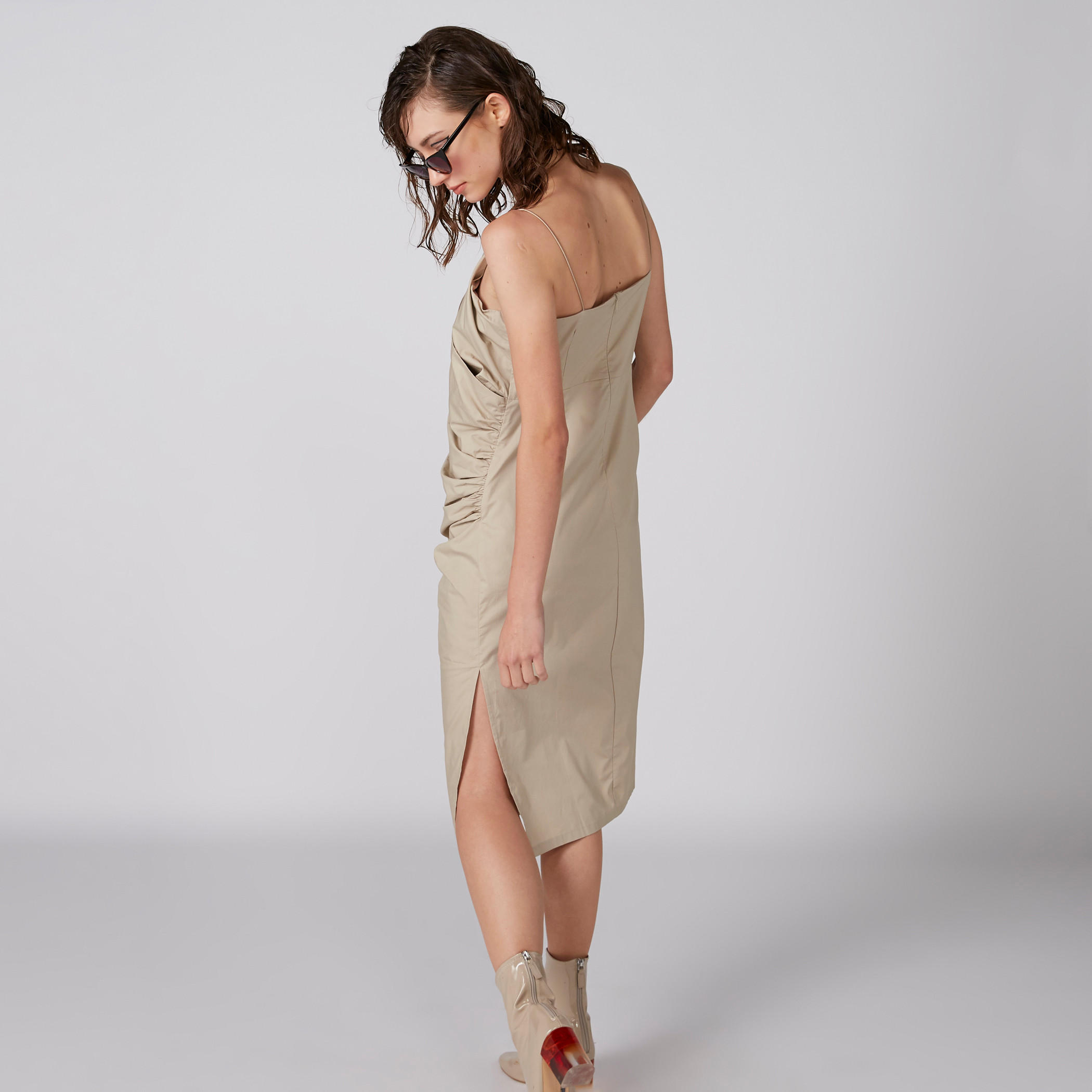 فستان ميدي بحمّالات رفيعة وفتحة جانبية-women-clothing-dresses-image-3