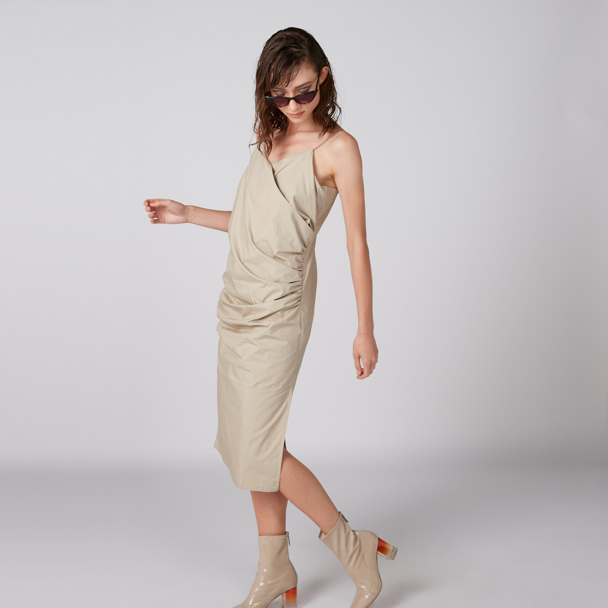 فستان ميدي بحمّالات رفيعة وفتحة جانبية-women-clothing-dresses-image-1