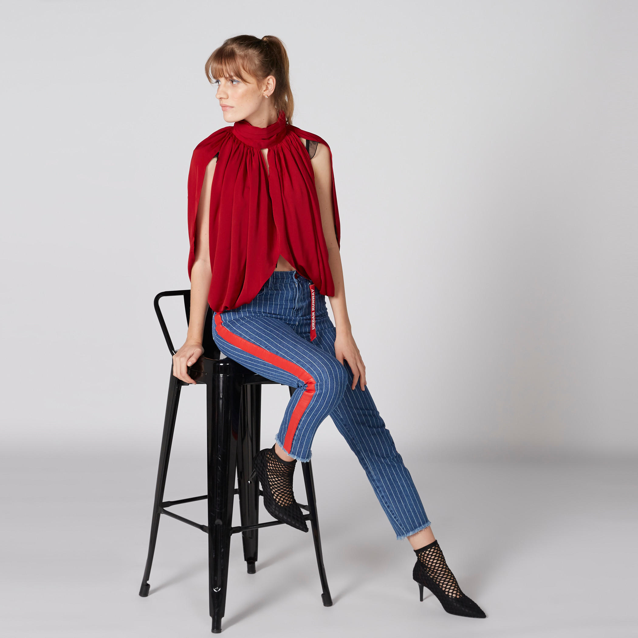 بلوزة دون أكمام بياقة عالية-women-clothing-shirtsandblouses-blouses-image-1