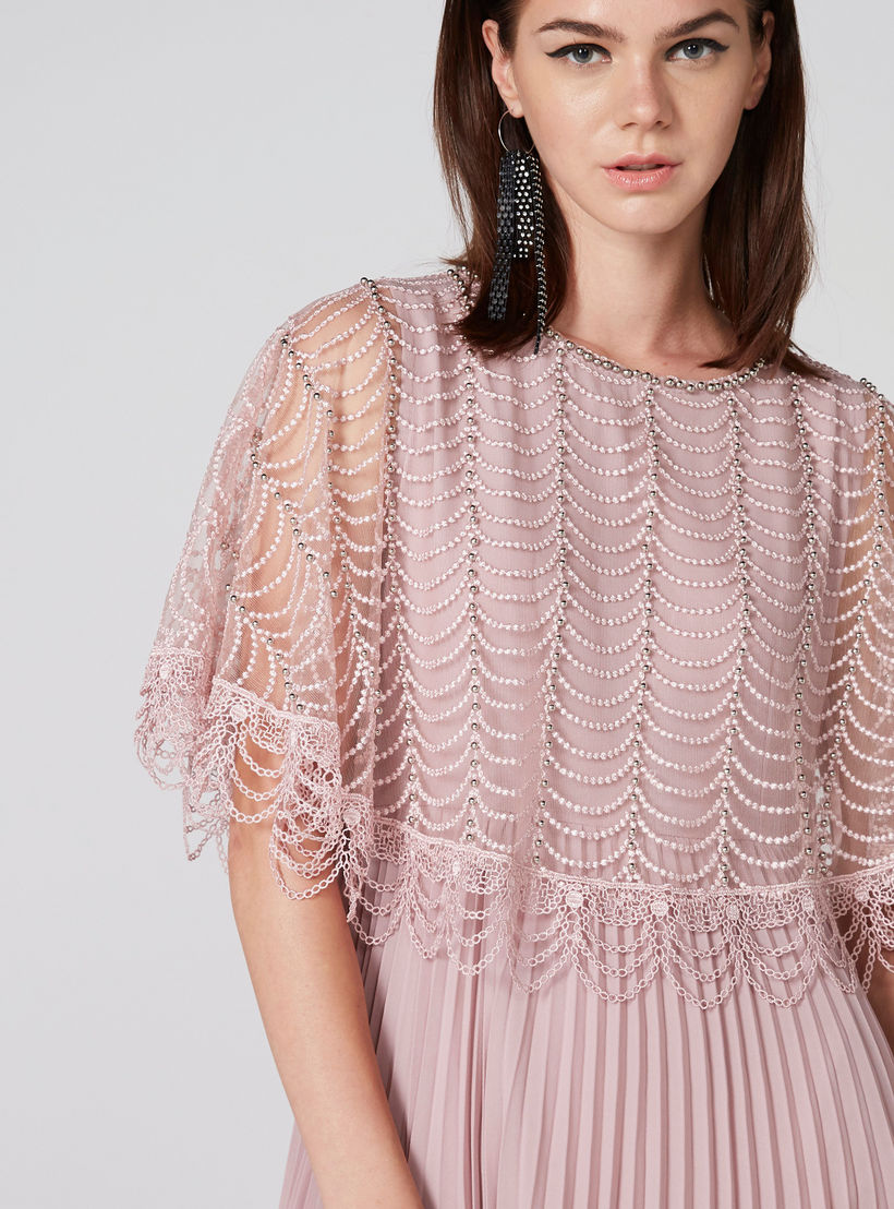فستان بتزيينات وياقة مستديرة وتفاصيل كشكش-women-clothing-dresses-image-4