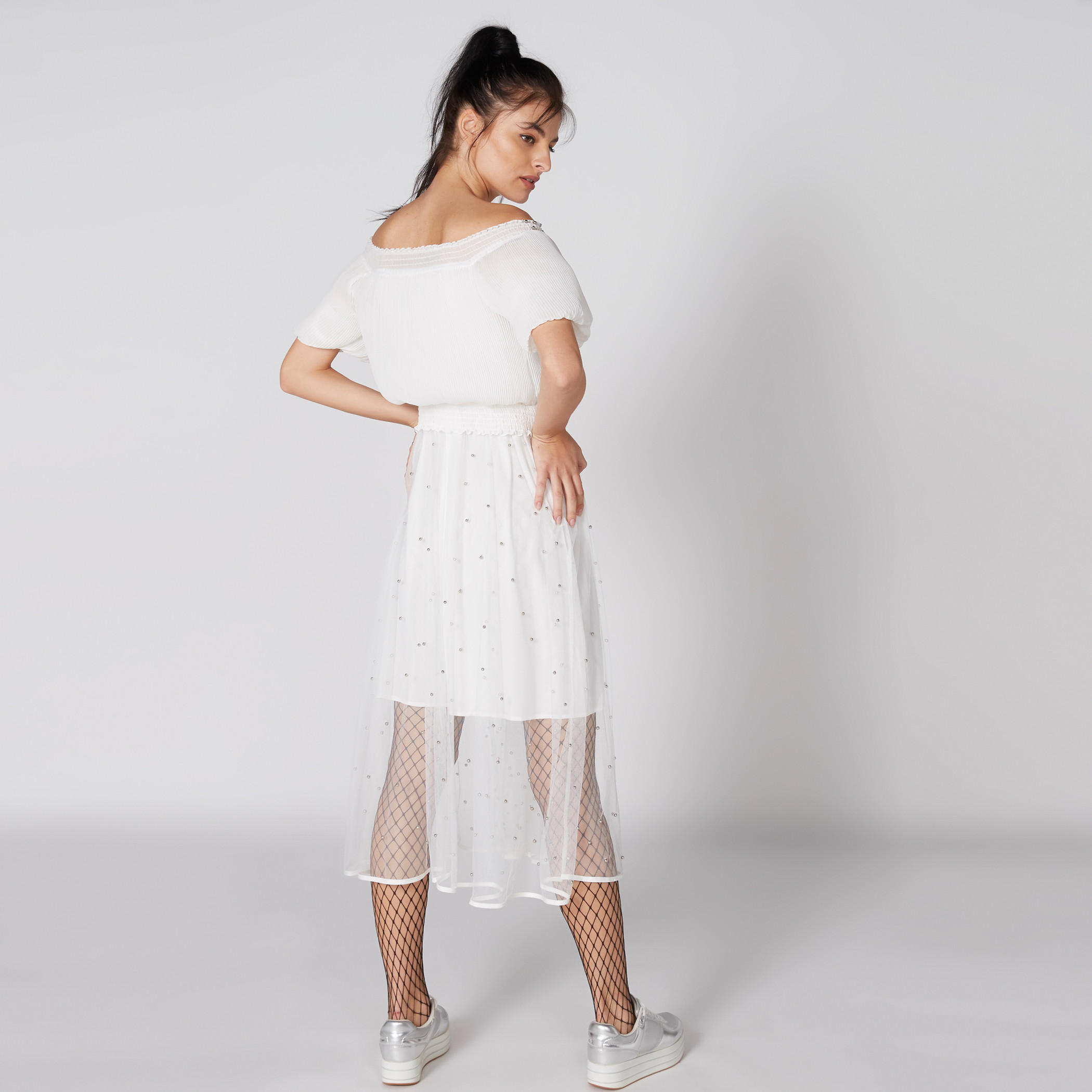 فستان متوسط الطول بتزيينات وأكتاف مكشوفة ودرزات-women-clothing-dresses-image-2