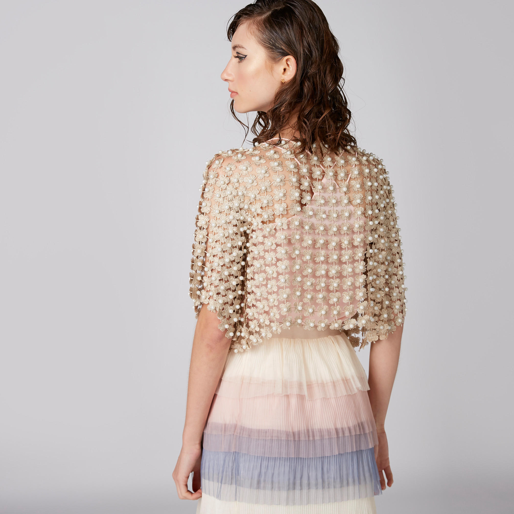 سترة قصيرة مزيّنة ومفتوحة من الأمام بأكمام قصيرة-women-clothing-cardigansandjumpers-jumpers-image-4