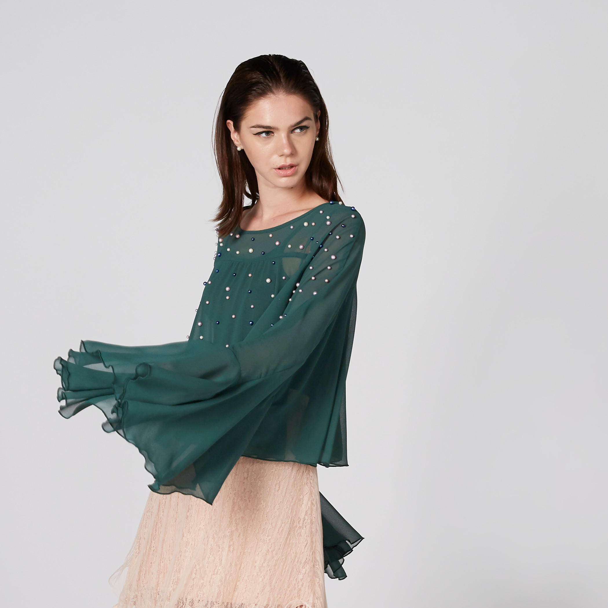 بلوزة مزيّنة بياقة مستديرة وأكمام متصلة-women-clothing-shirtsandblouses-blouses-image-3