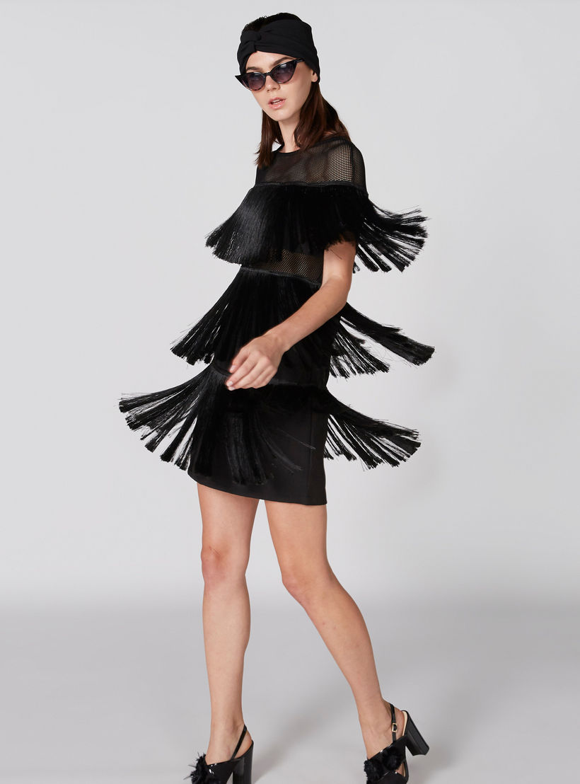 فستان قصير بسحّاب إغلاق وشراشيب وتفاصيل شبكية-women-clothing-dresses-image-1