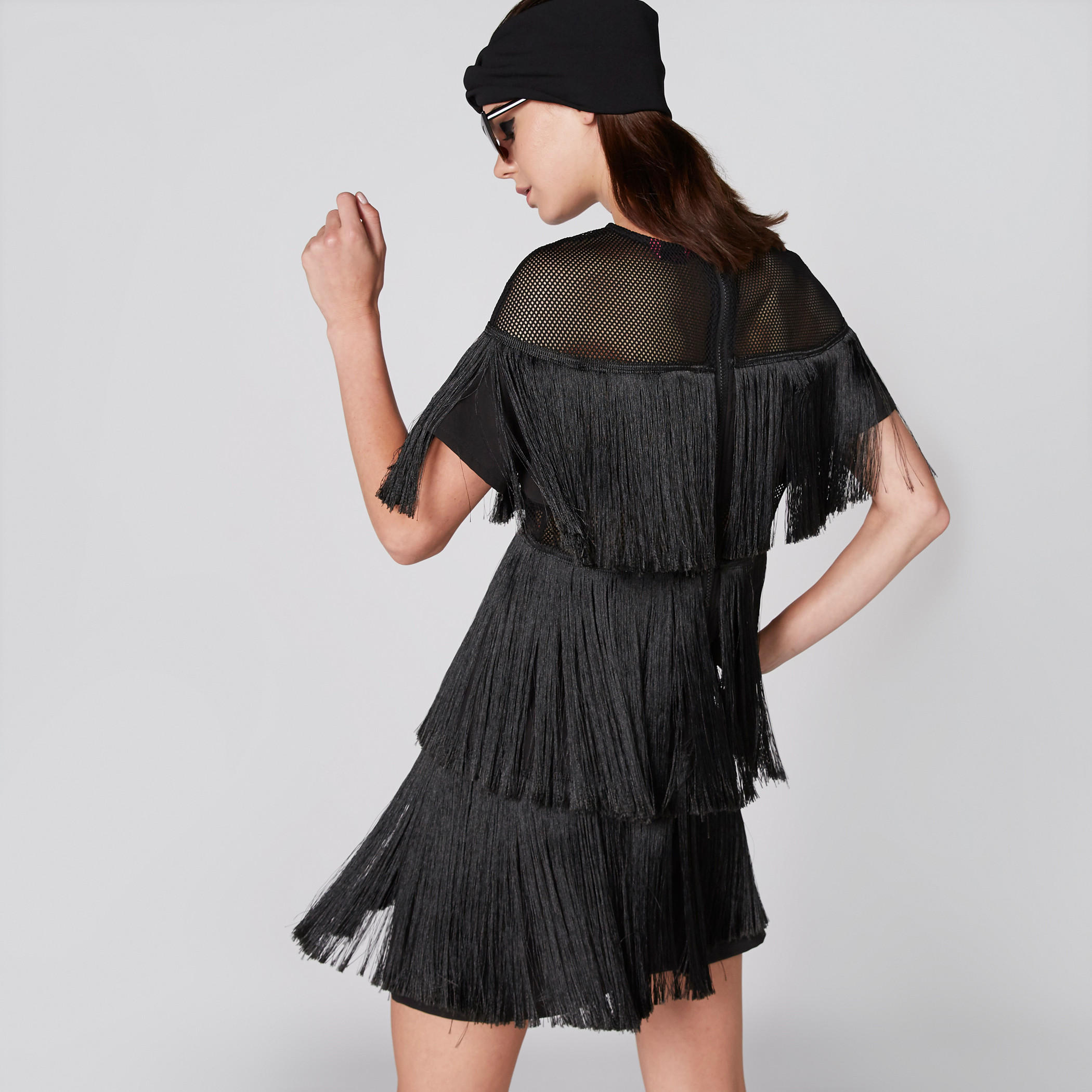 فستان قصير بسحّاب إغلاق وشراشيب وتفاصيل شبكية-women-clothing-dresses-image-2