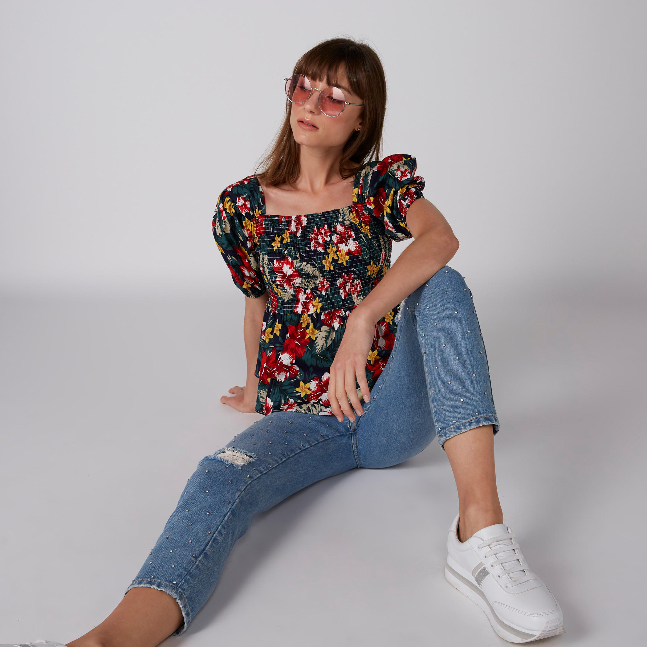بلوزة قصيرة بطبعات وأكمام قصيرة-women-clothing-shirtsandblouses-blouses-image-1