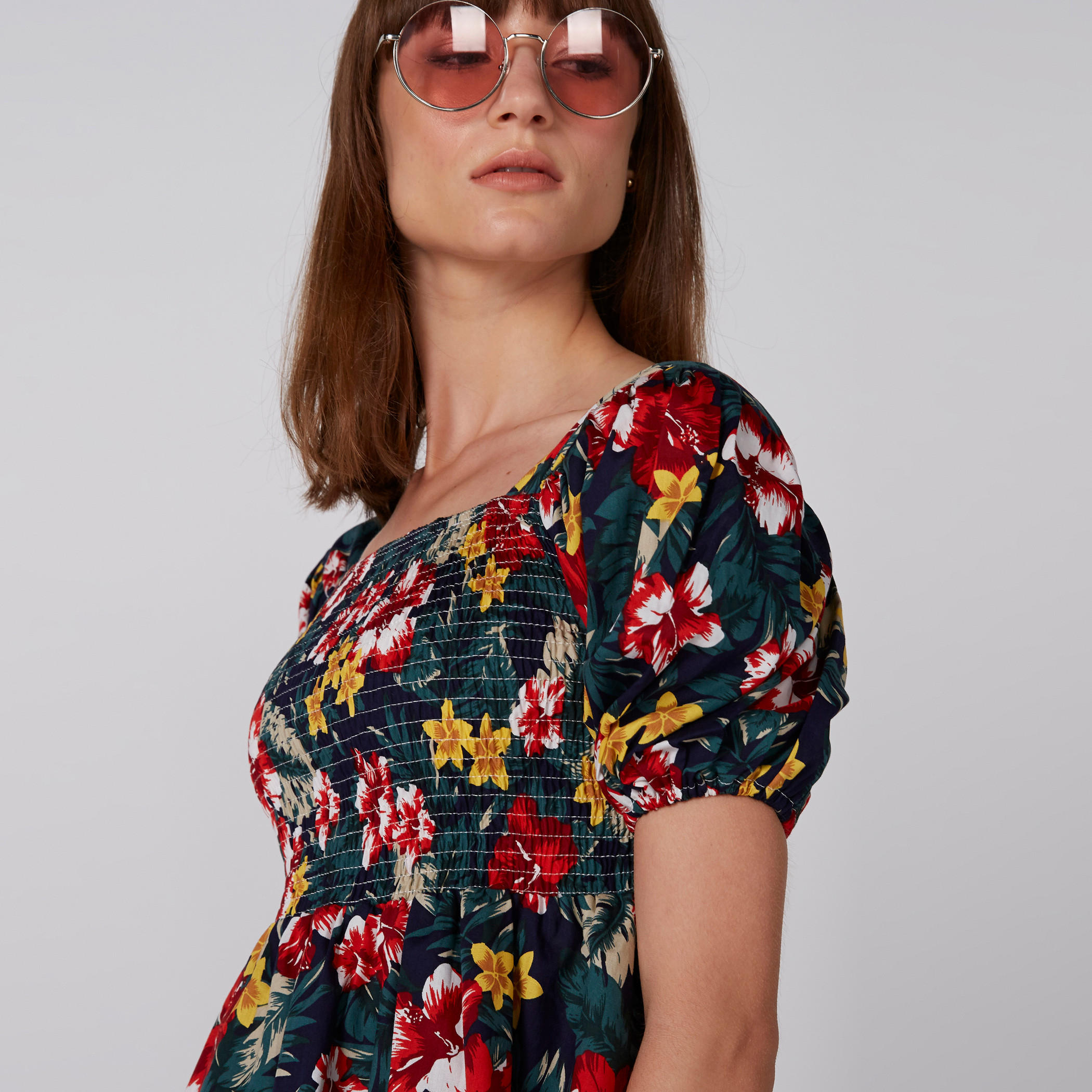 بلوزة قصيرة بطبعات وأكمام قصيرة-women-clothing-shirtsandblouses-blouses-image-4
