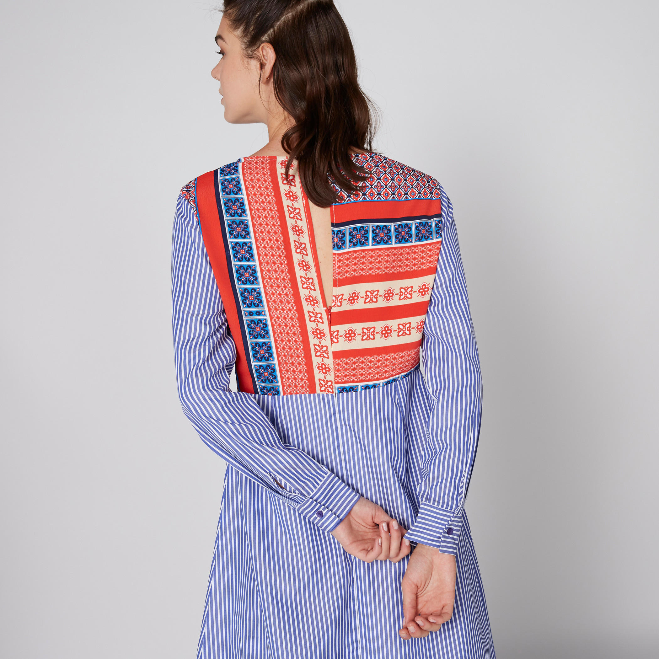 فستان مقلم متوسط الطول بأكمام طويلة وأربطة-women-clothing-dresses-image-2