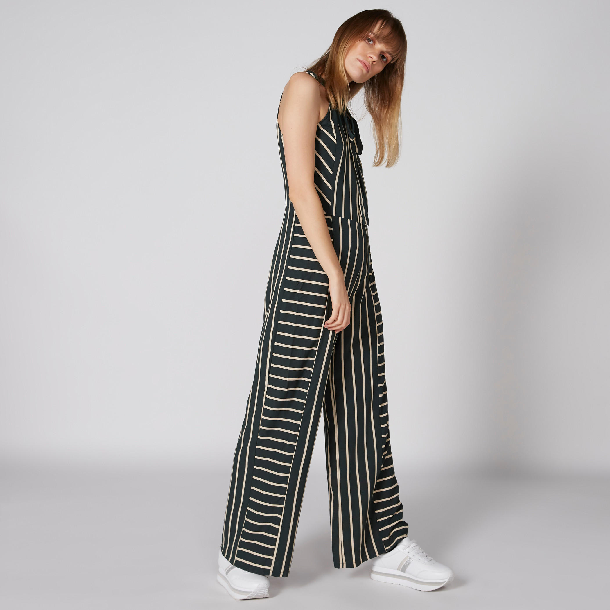 أفرول مقلّم دون أكمام بياقة هالتر وفيونكة-women-clothing-dresses-image-4