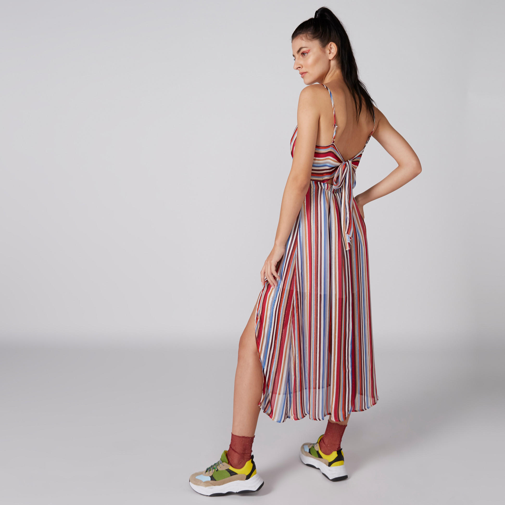فستان طويل مقلّم دون أكمام بحمّالات رفيعة-women-clothing-dresses-image-1