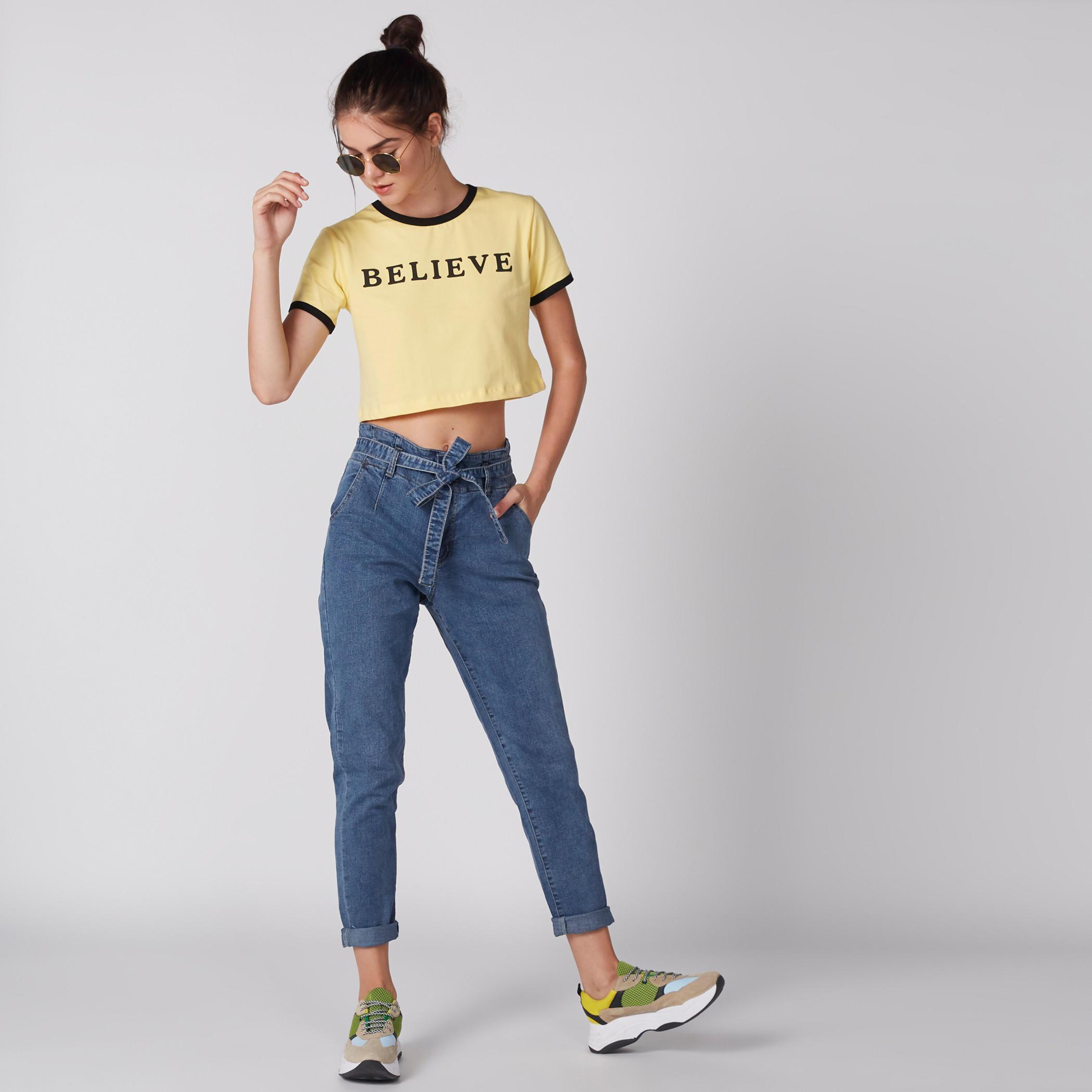 بنطال جينز طويل برباط وجيوب-women-clothing-bottoms-jeans-image-1