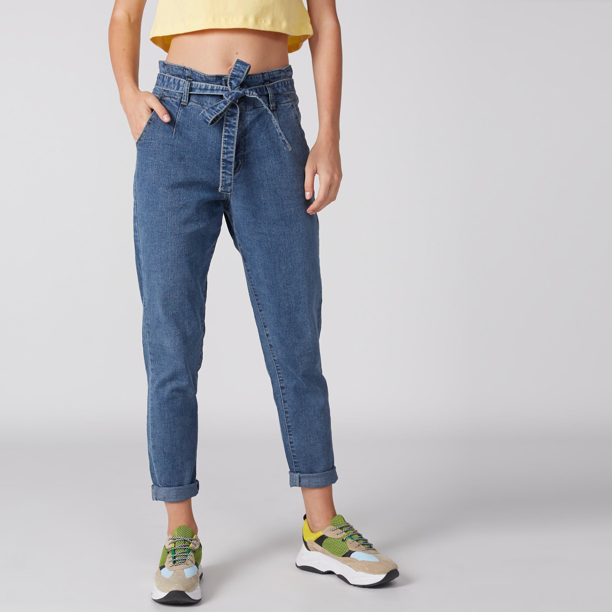 بنطال جينز طويل برباط وجيوب-women-clothing-bottoms-jeans-image-3