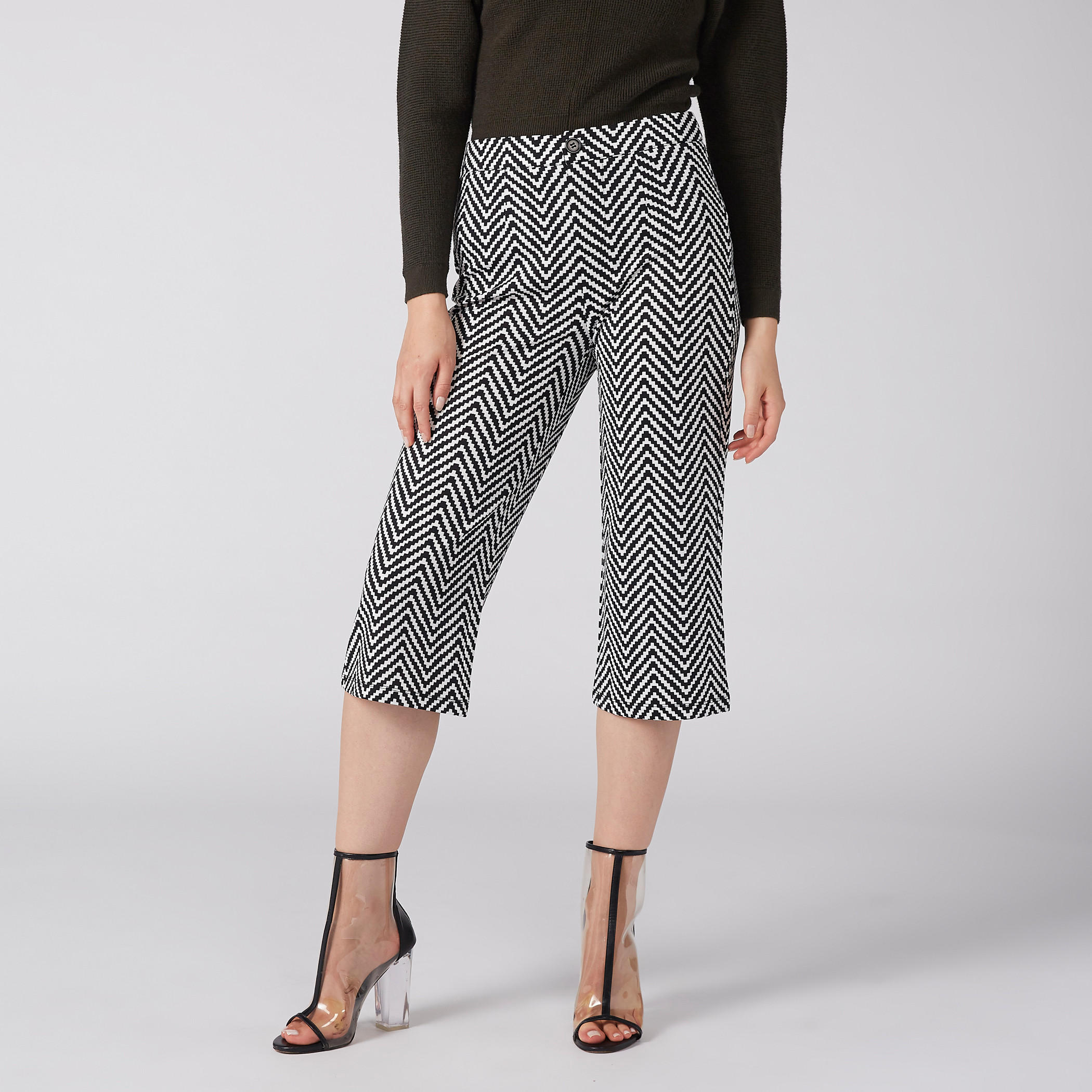 بنطال قصير بزر إغلاق وطبعات-women-clothing-bottoms-trousers-image-4
