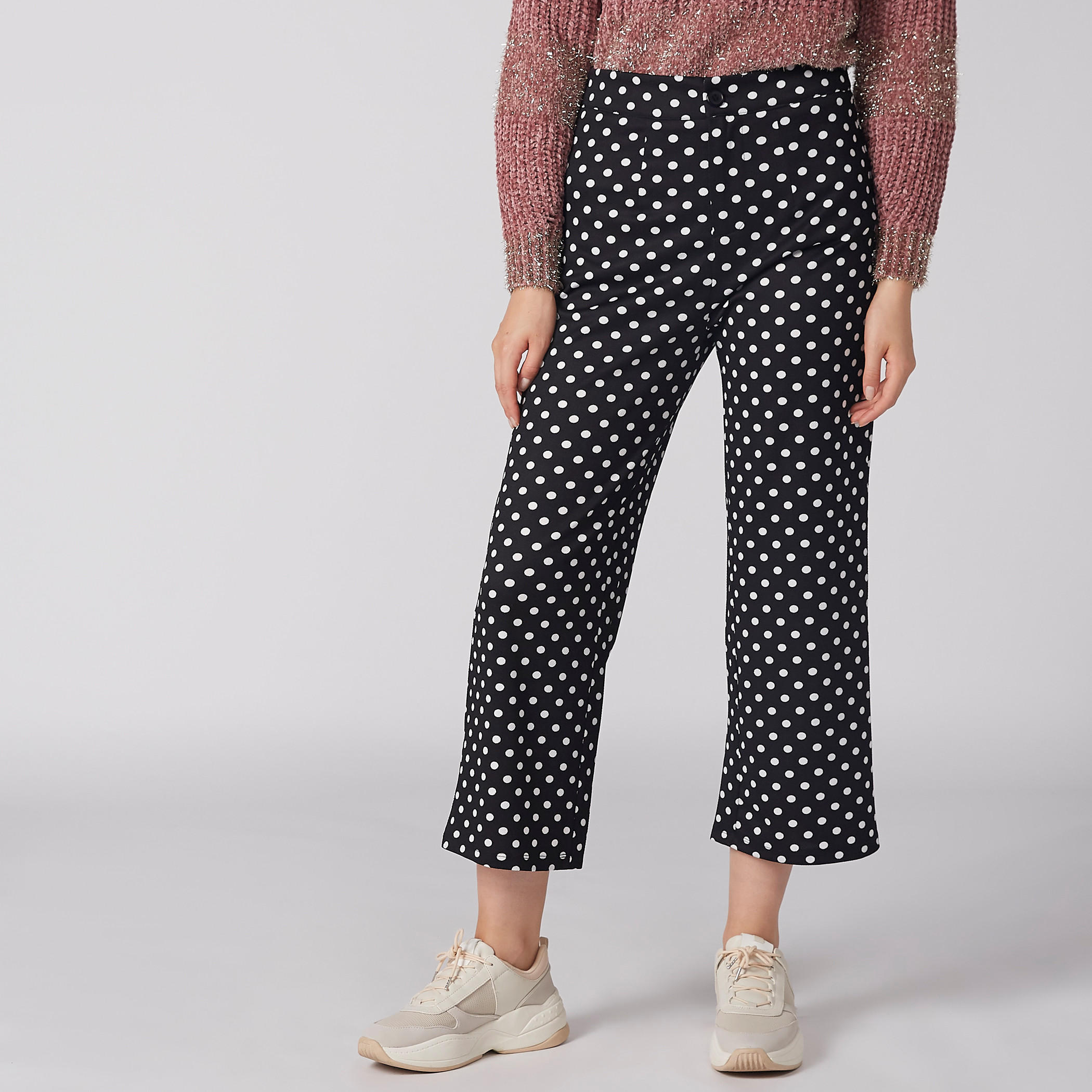 بنطال واسع الساقين بزر إغلاق وطبعات منقّطة-women-clothing-bottoms-trousers-image-4