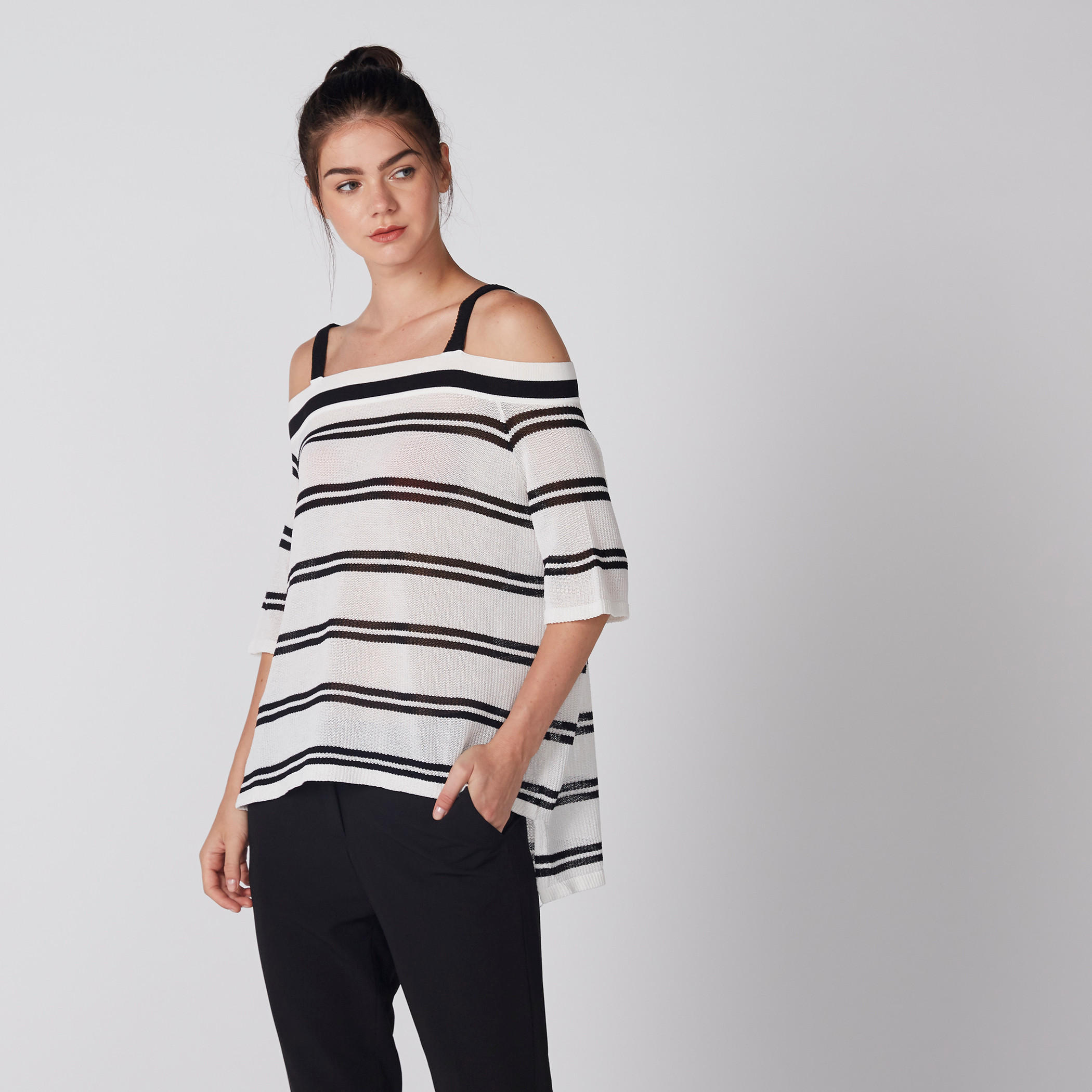 بلوزة مقلّمة بأكمام قصيرة-women-clothing-shirtsandblouses-blouses-image-3