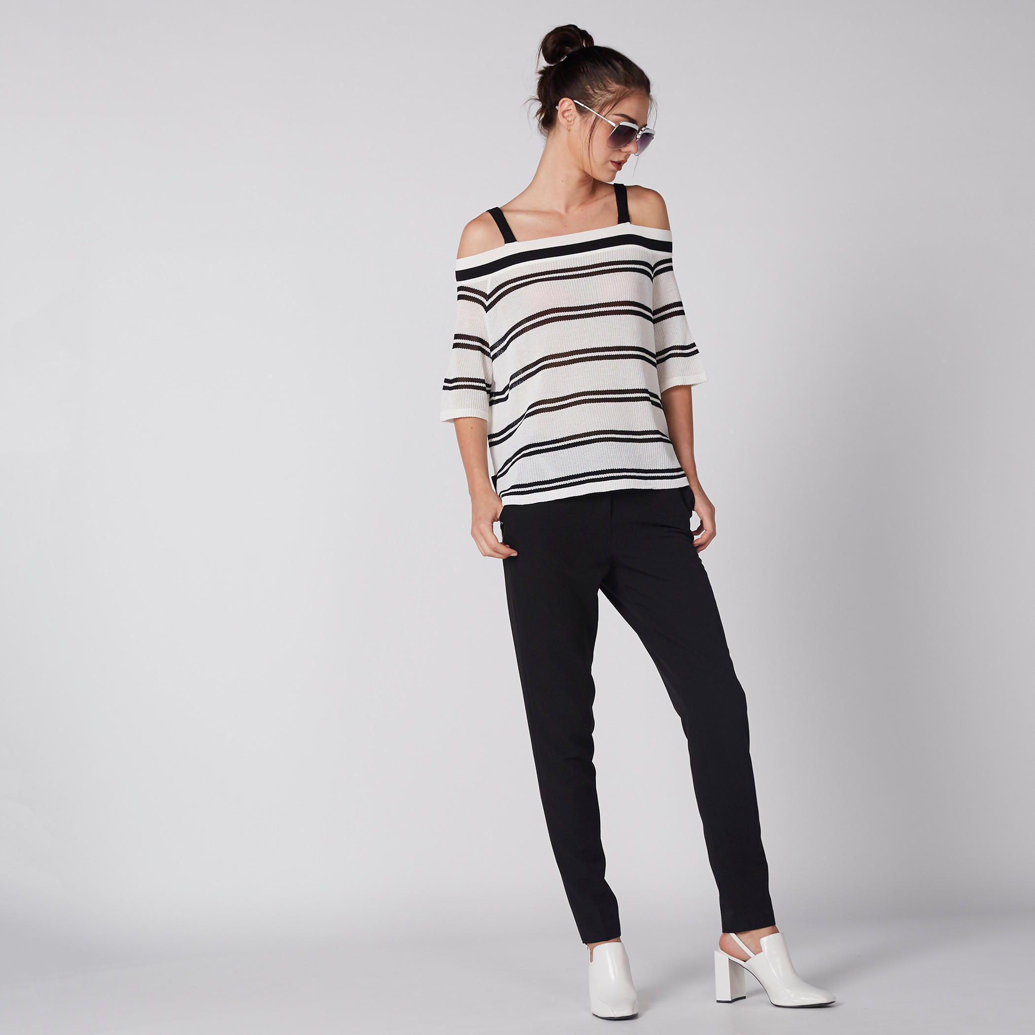 بلوزة مقلّمة بأكمام قصيرة-women-clothing-shirtsandblouses-blouses-image-6