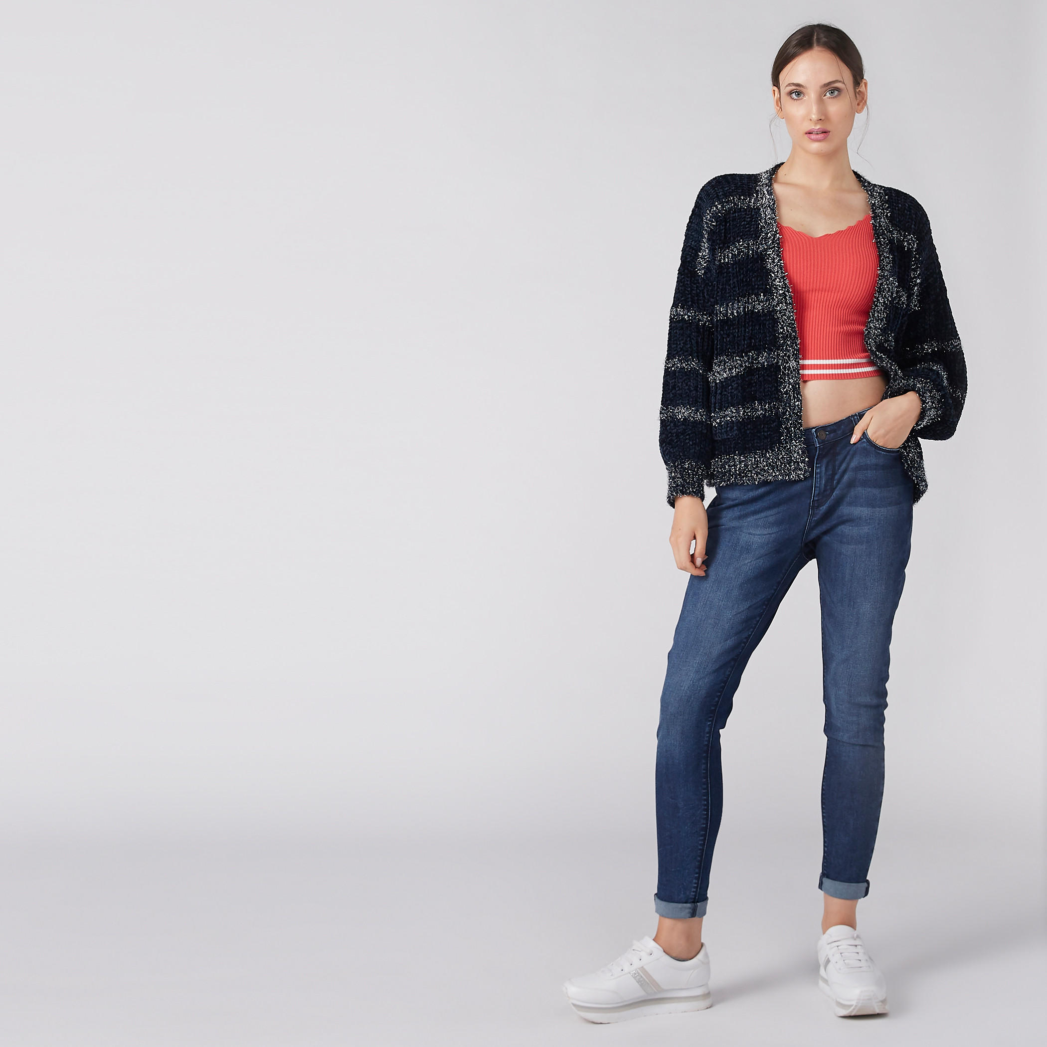 بلوزة قصيرة ومضلّعة بأكمام قصيرة-women-clothing-shirtsandblouses-blouses-image-3