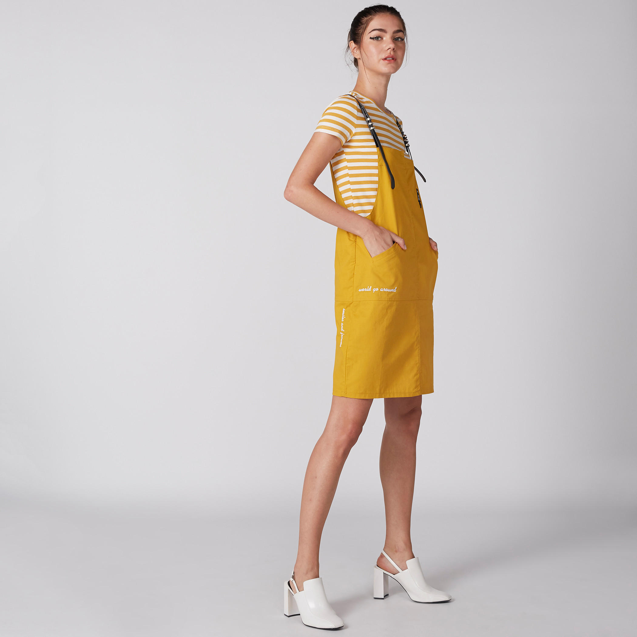 مريلة ميدي بجيوب-women-clothing-dresses-image-3