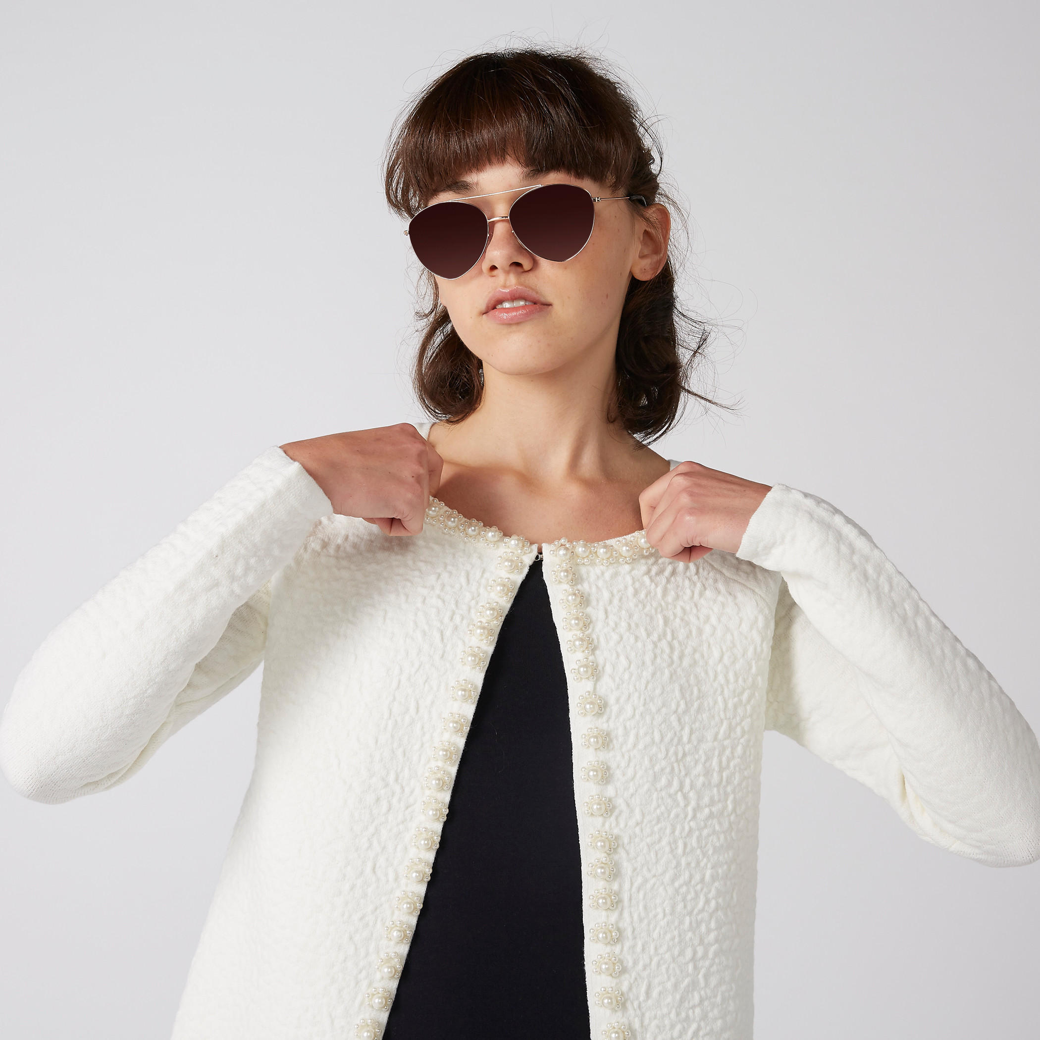 جاكيت مفتوح بأكمام طويلة وتفاصيل لؤلؤ-women-winterwear-coatsandjackets-jackets-image-3
