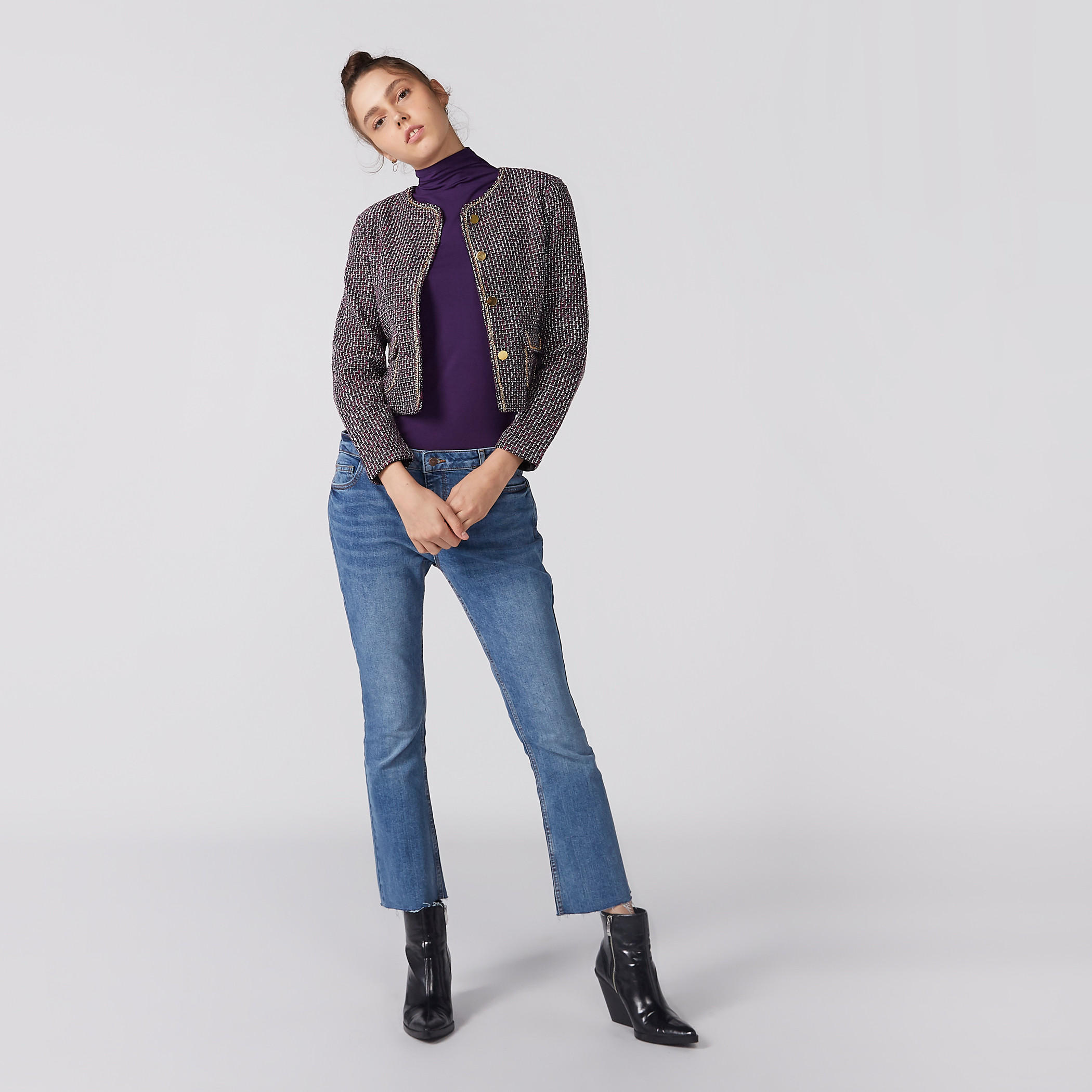 جاكيت قصير بأكمام طويلة وجيوب-women-winterwear-coatsandjackets-jackets-image-2
