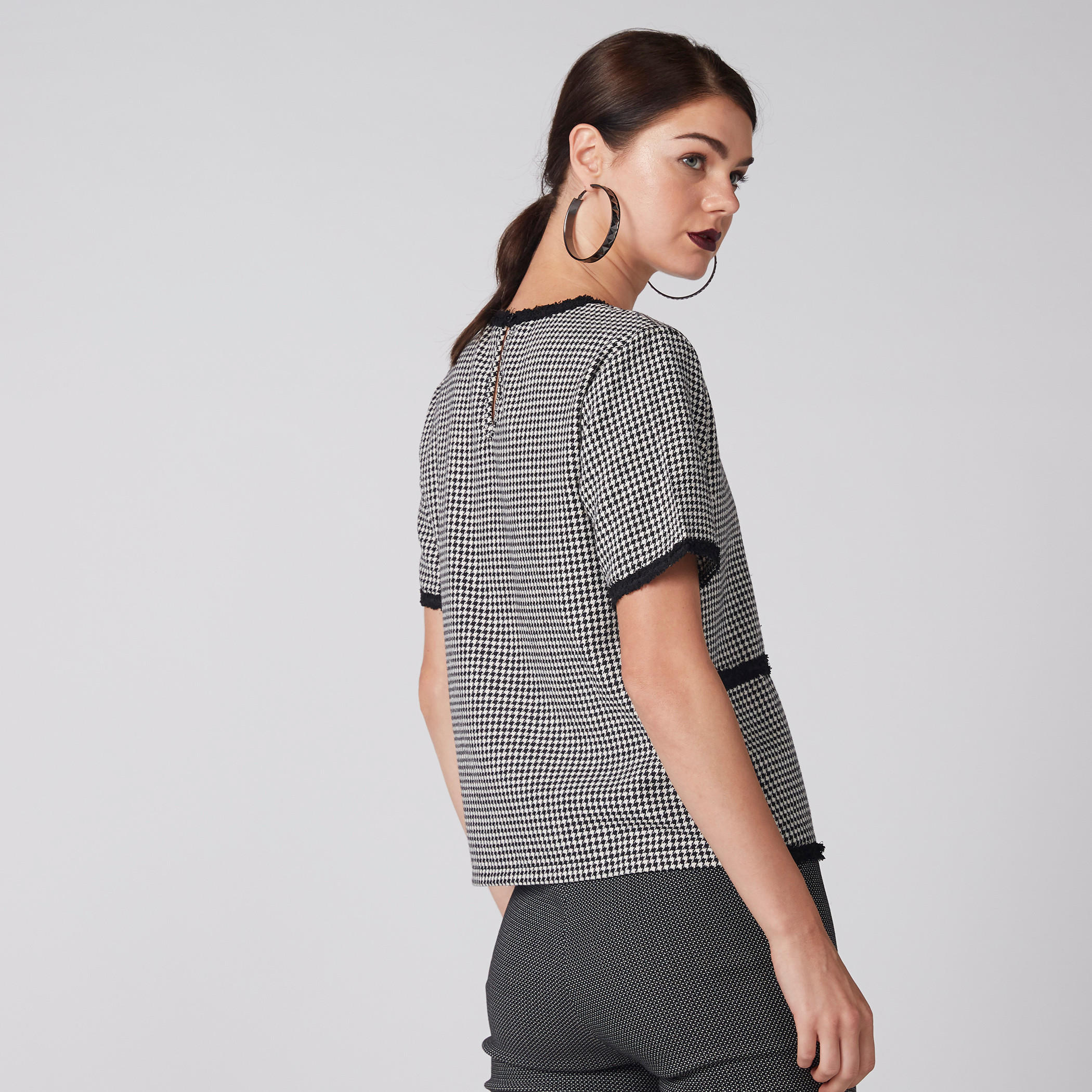 بلوزة كاروهات بياقة مستديرة وأكمام قصيرة-women-clothing-shirtsandblouses-blouses-image-2