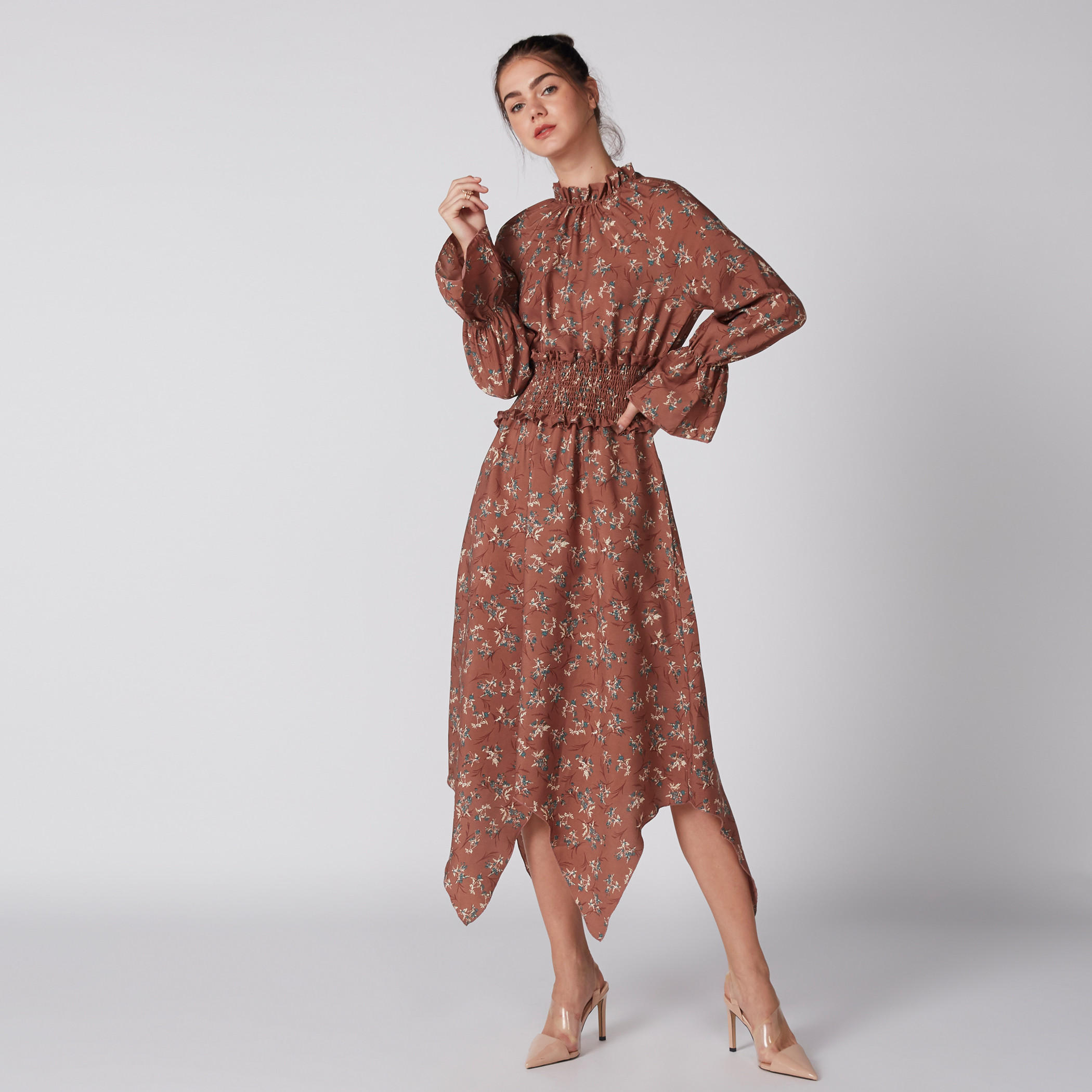 فستان طويل بحوّاف غير مستوية ودرزات وطبعات-women-clothing-dresses-image-2
