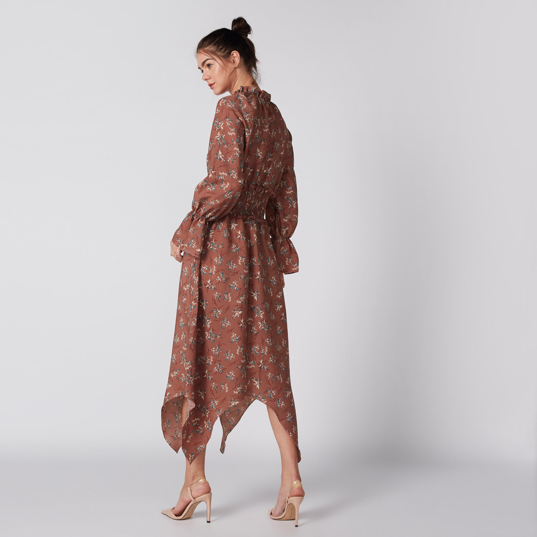 فستان طويل بحوّاف غير مستوية ودرزات وطبعات-women-clothing-dresses-image-3