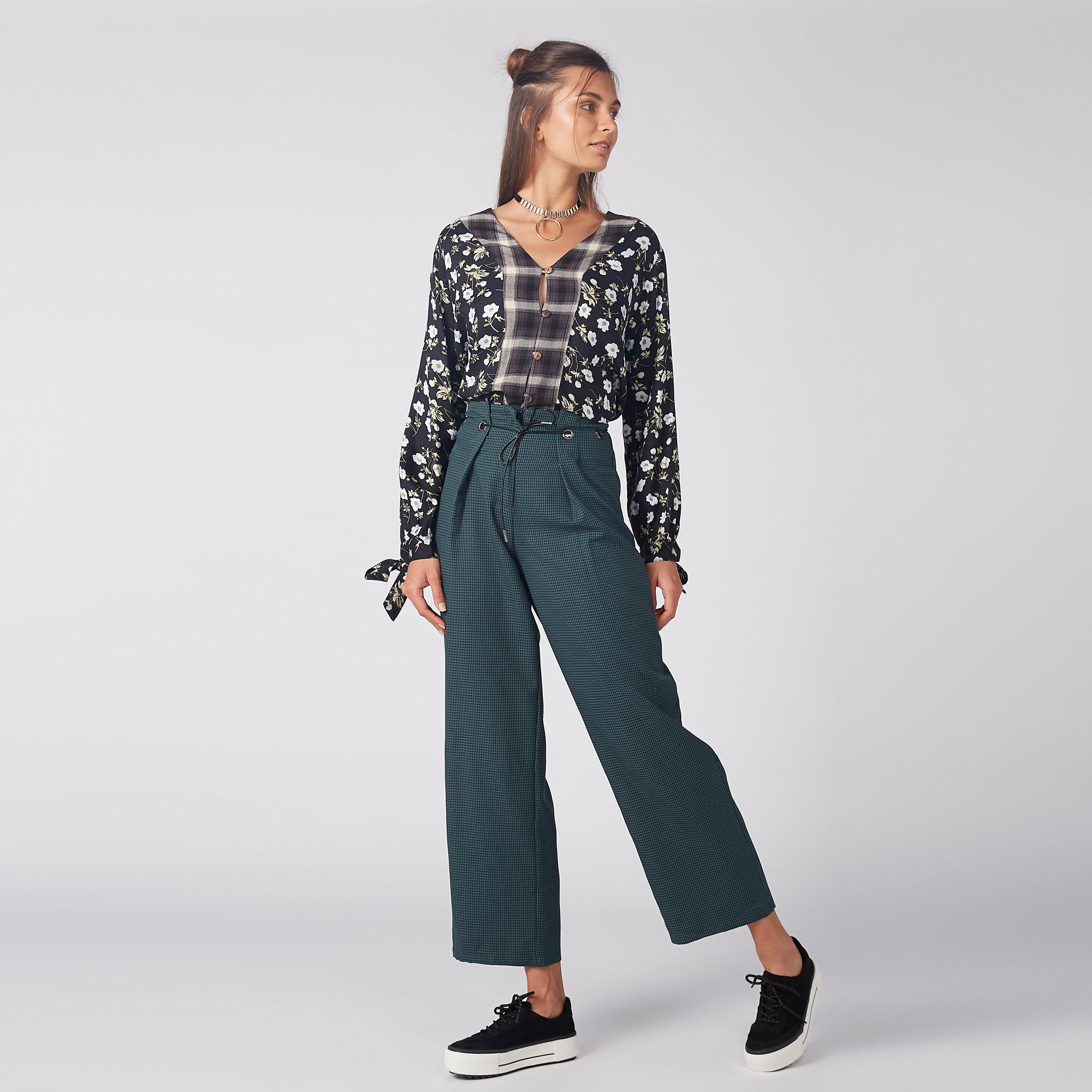 بنطال كاروهات بأربطة-women-clothing-bottoms-trousers-image-4