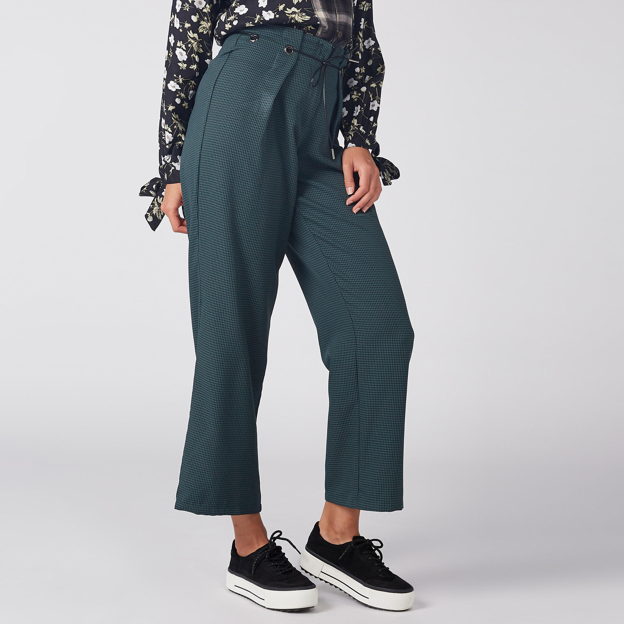 بنطال كاروهات بأربطة-women-clothing-bottoms-trousers-image-3