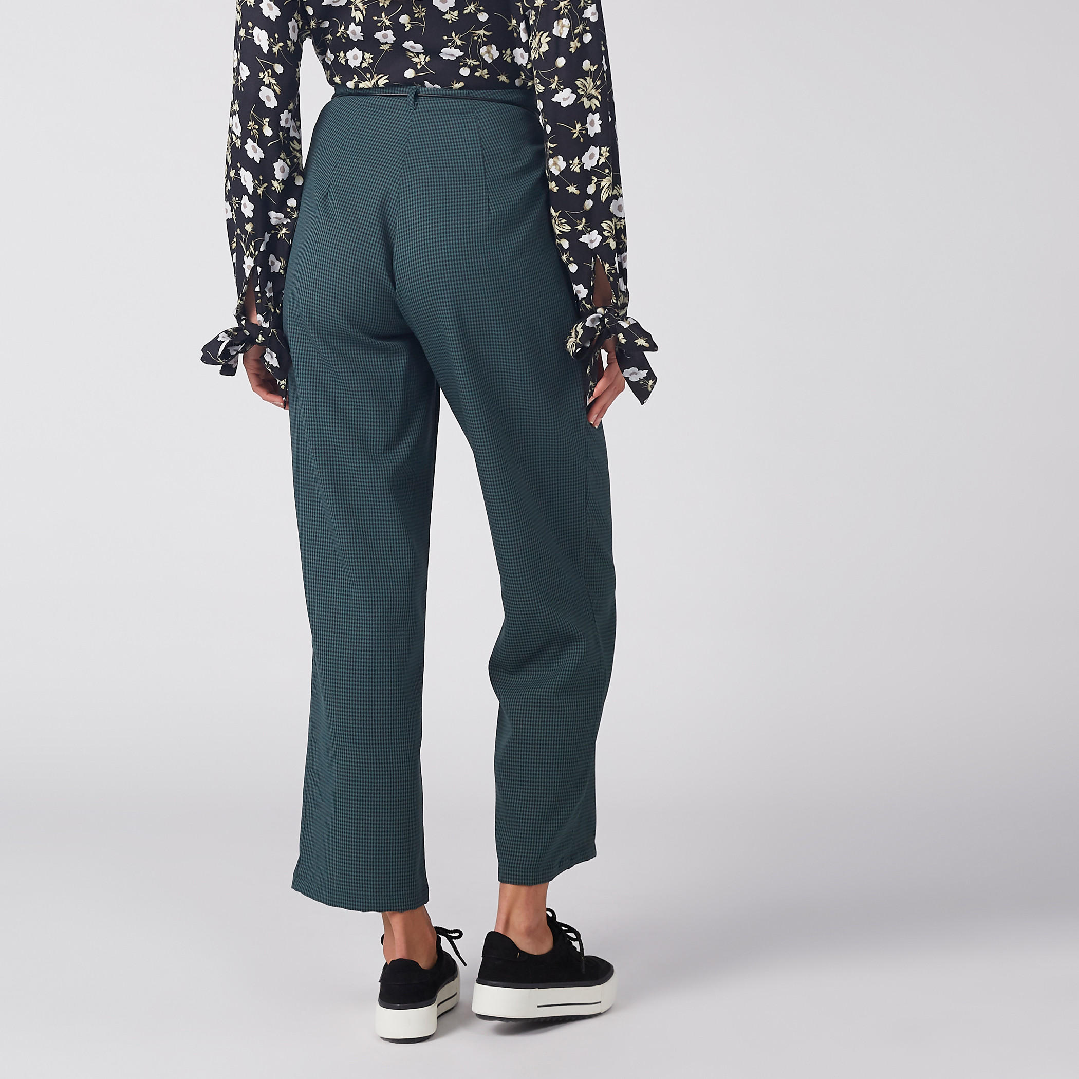 بنطال كاروهات بأربطة-women-clothing-bottoms-trousers-image-2