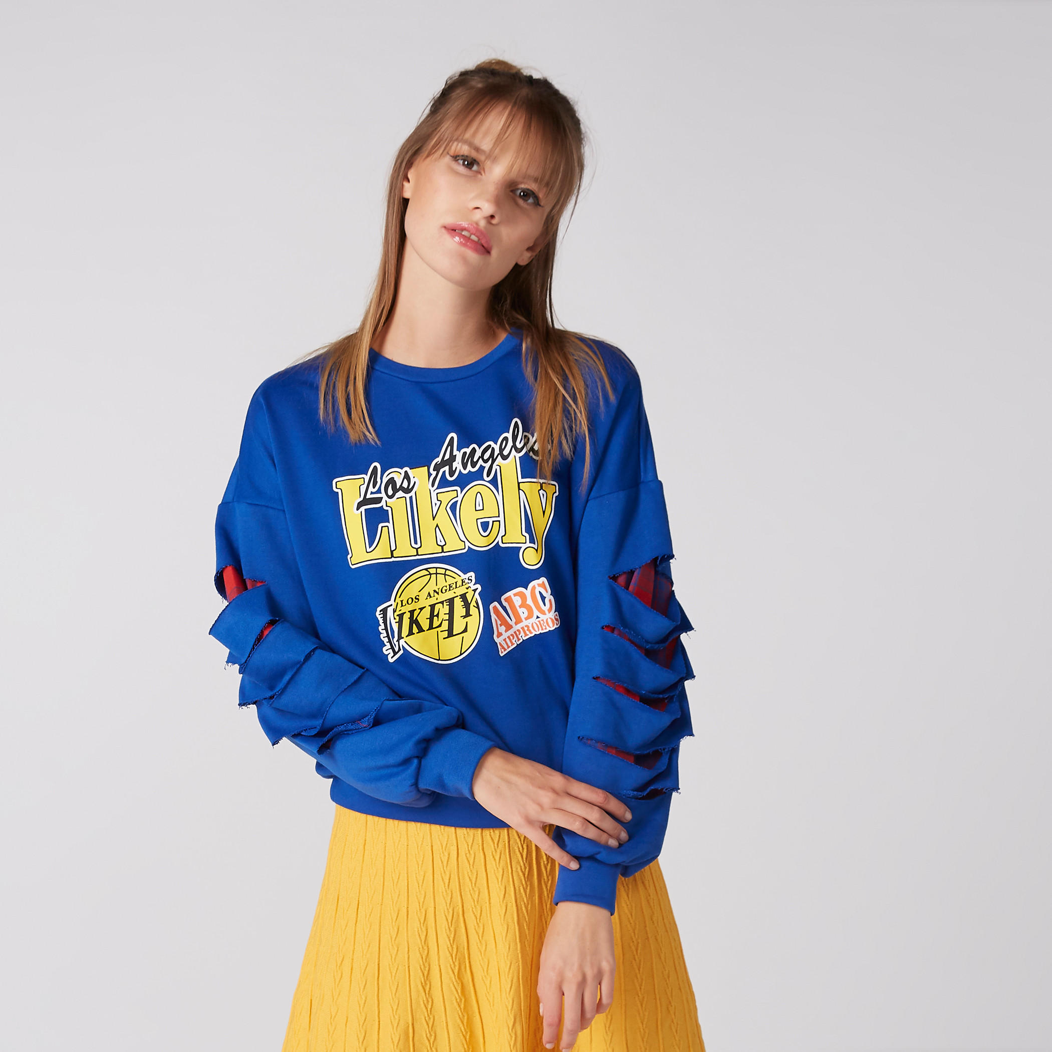 سويت شيرت بطبعات وياقة مستديرة وأكمام طويلة مفرّغة-women-winterwear-hoodiesandsweatshirts-sweatshirts-image-1