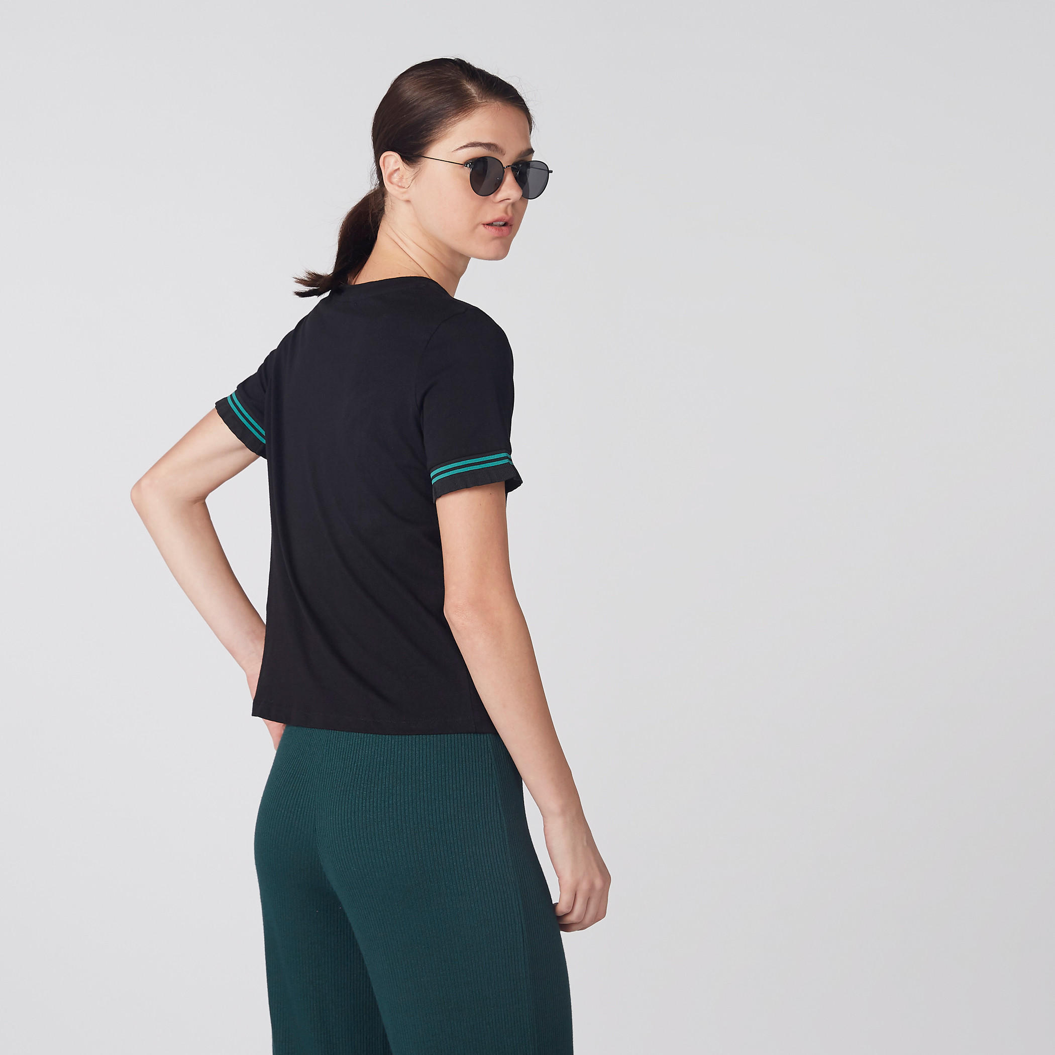 بلوزة بياقة مستديرة وأكمام قصيرة وطبعات-women-clothing-tshirts-image-3