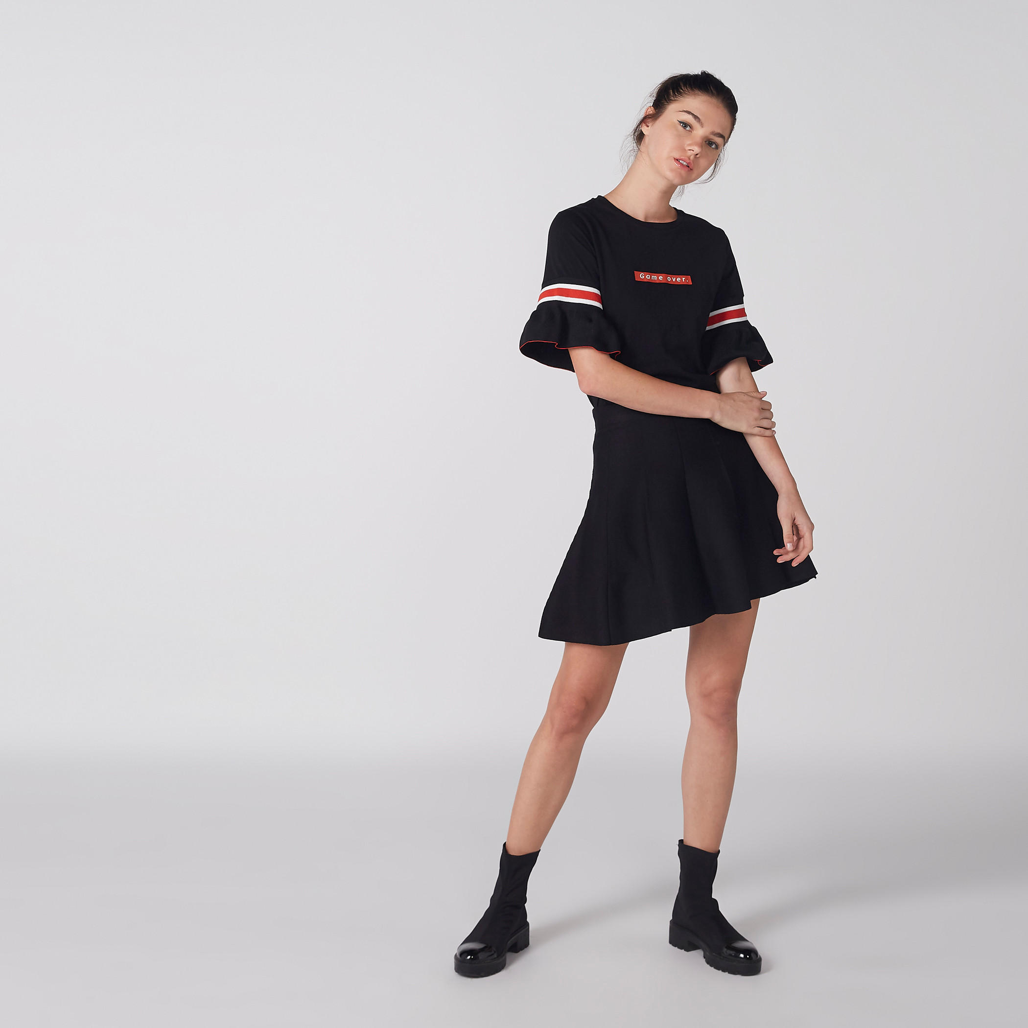 بلوزة بياقة مستديرة وأكمام واسعة وطبعات-women-clothing-tshirts-image-4