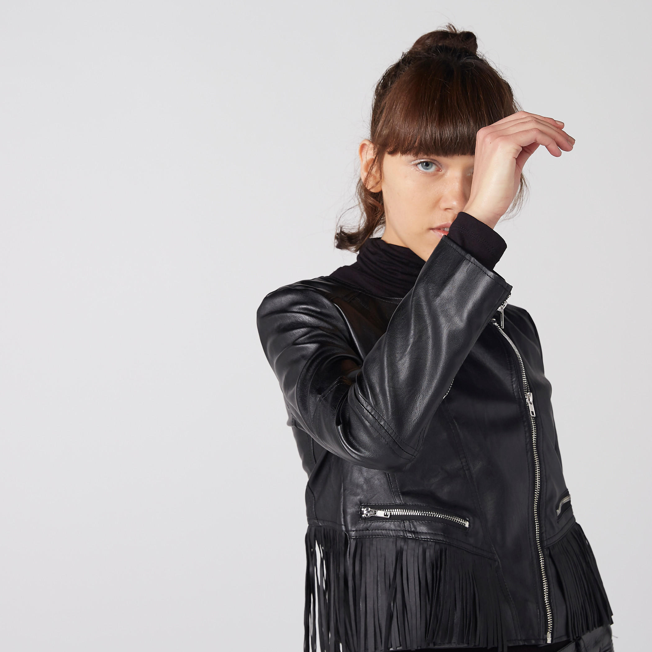 جاكيت بايكّر بأكمام طويلة وسحّاب إغلاق وشرّابات-women-winterwear-coatsandjackets-jackets-image-2