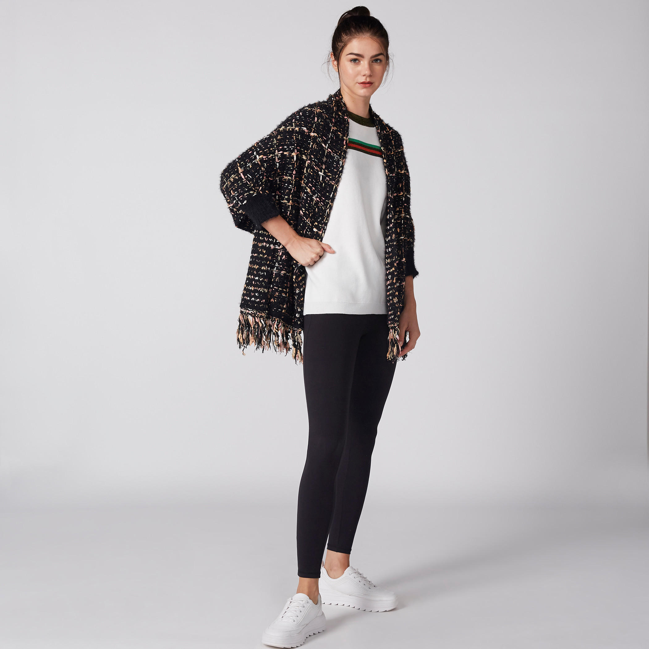 سترة مفتوحة من المقدمة بأكمام 3/4 وشراشيب-women-winterwear-cardigansandjumpers-cardigans-image-2