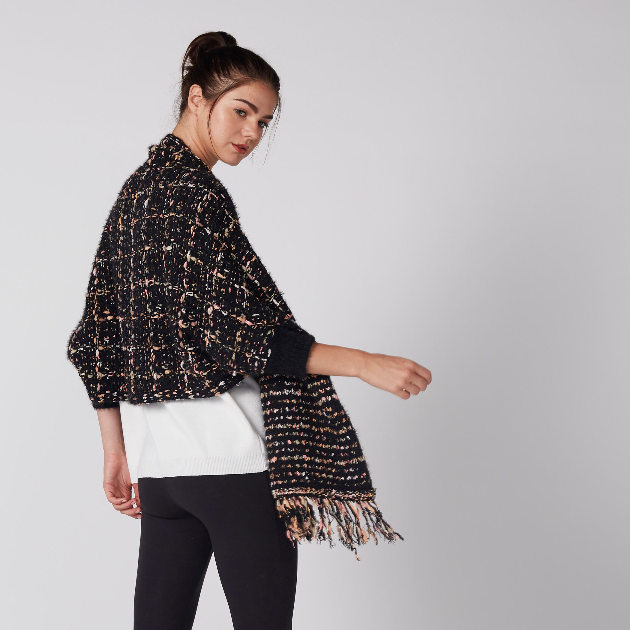 سترة مفتوحة من المقدمة بأكمام 3/4 وشراشيب-women-winterwear-cardigansandjumpers-cardigans-image-5