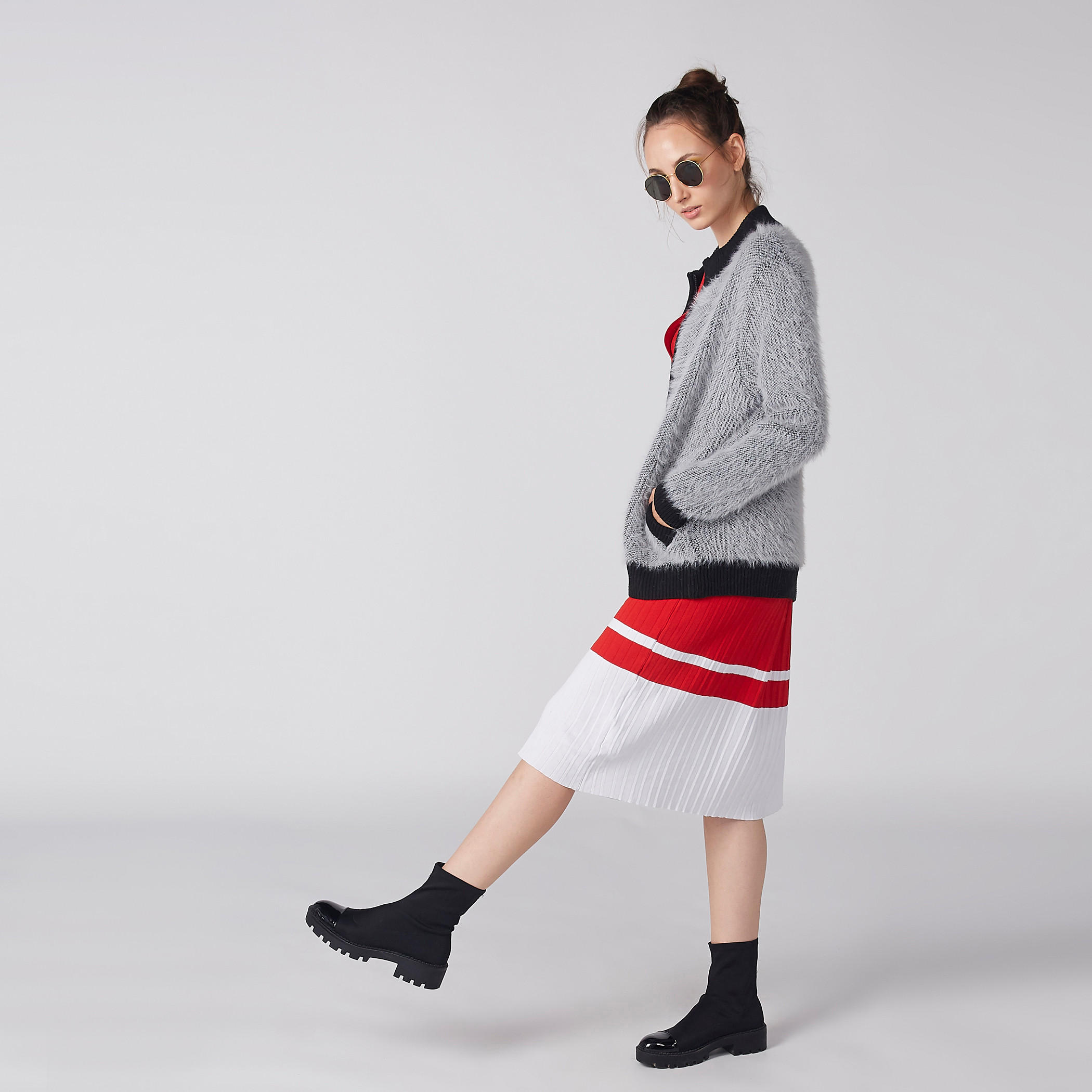 جاكيت بارز الملمس بأكمام طويلة وسحّاب إغلاق وجيوب-women-winterwear-coatsandjackets-jackets-image-3