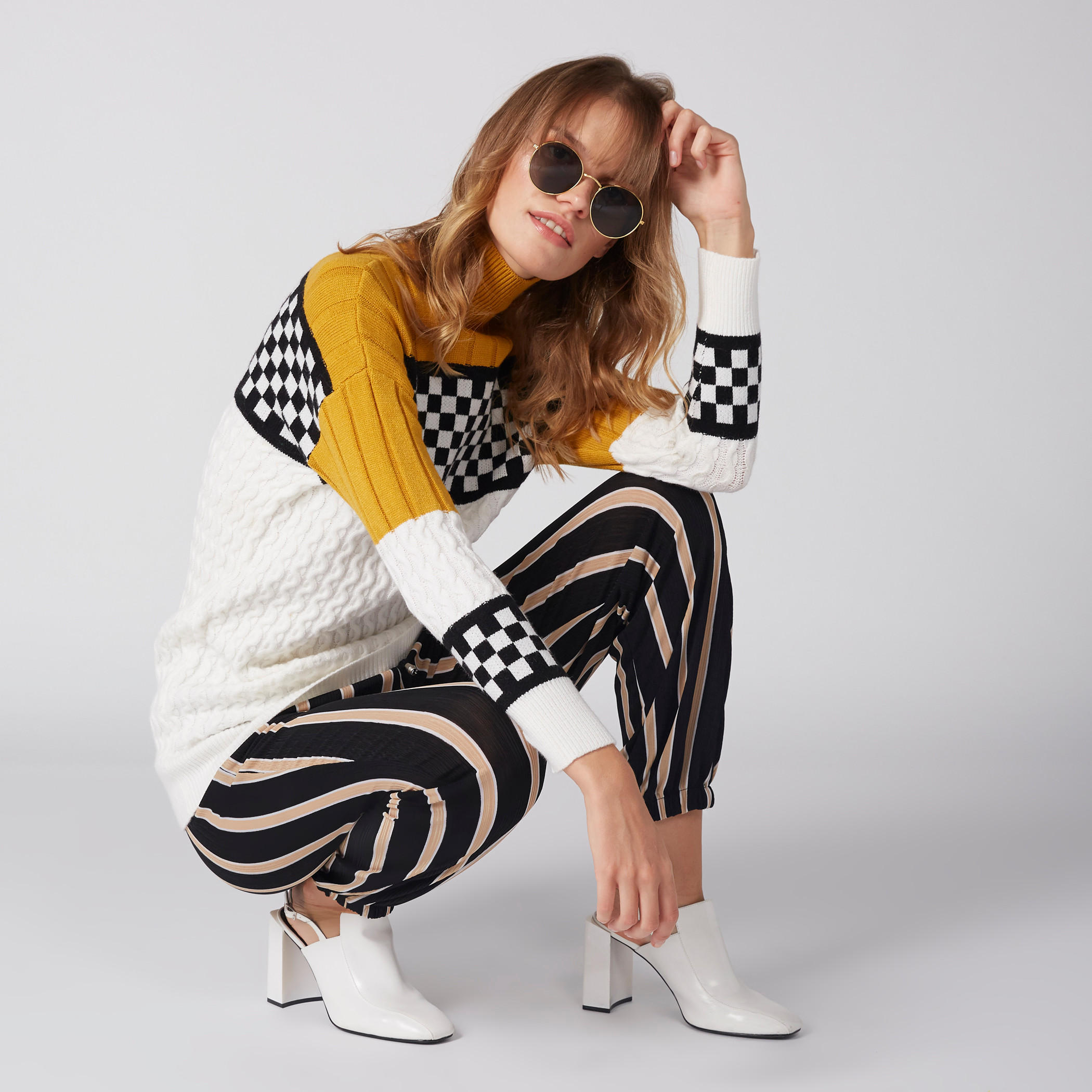 Textured Sweater with High Neck and Long Sleeves-women-clothing-cardigansandjumpers-jumpers-image-4