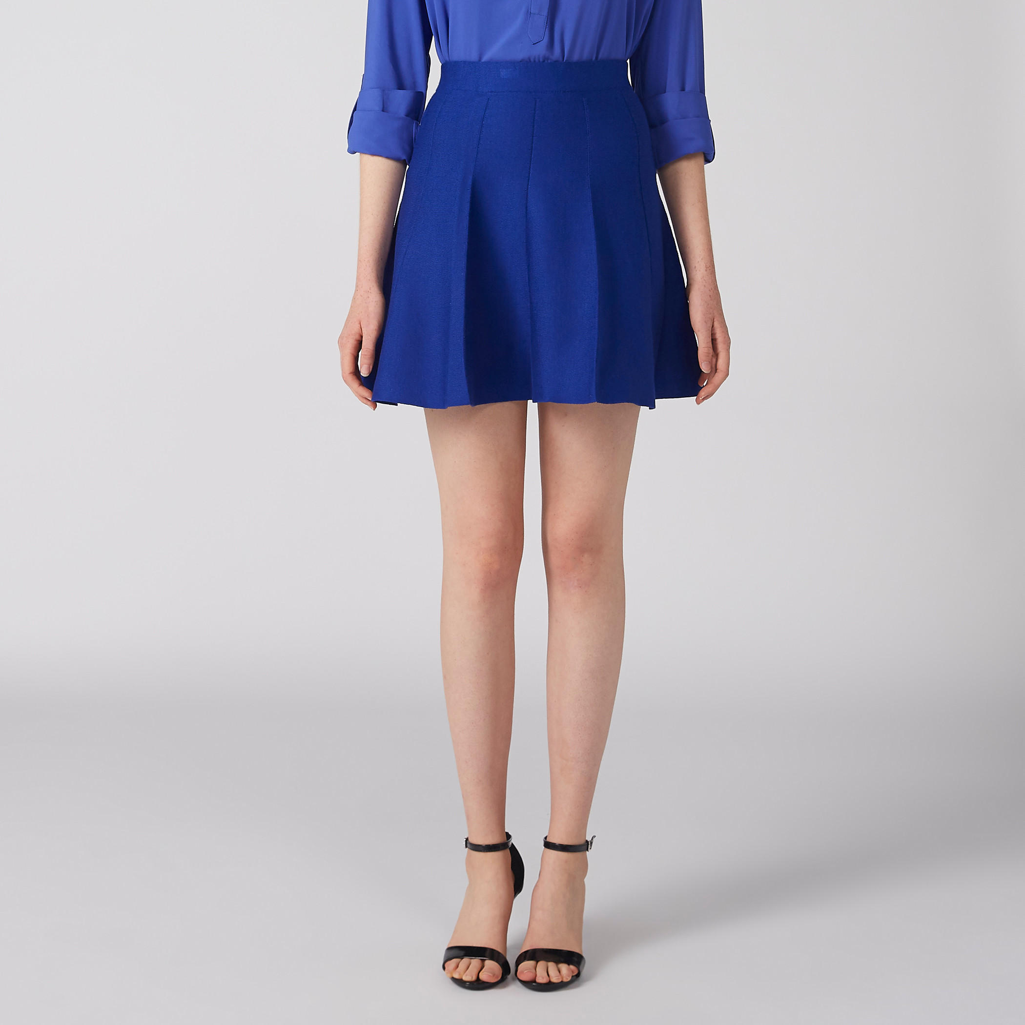 تنورة واسعة وقصيرة بثنيات-women-clothing-bottoms-skirts-image-2