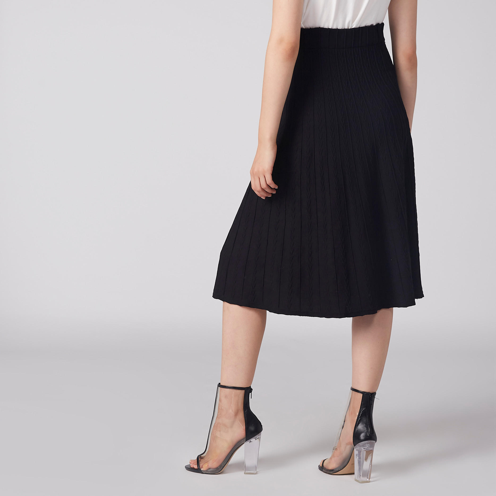 تنورة إيه لاين بارزة الملمس ومتوسطة الطول بخصر مطّاطي-women-clothing-bottoms-skirts-image-3