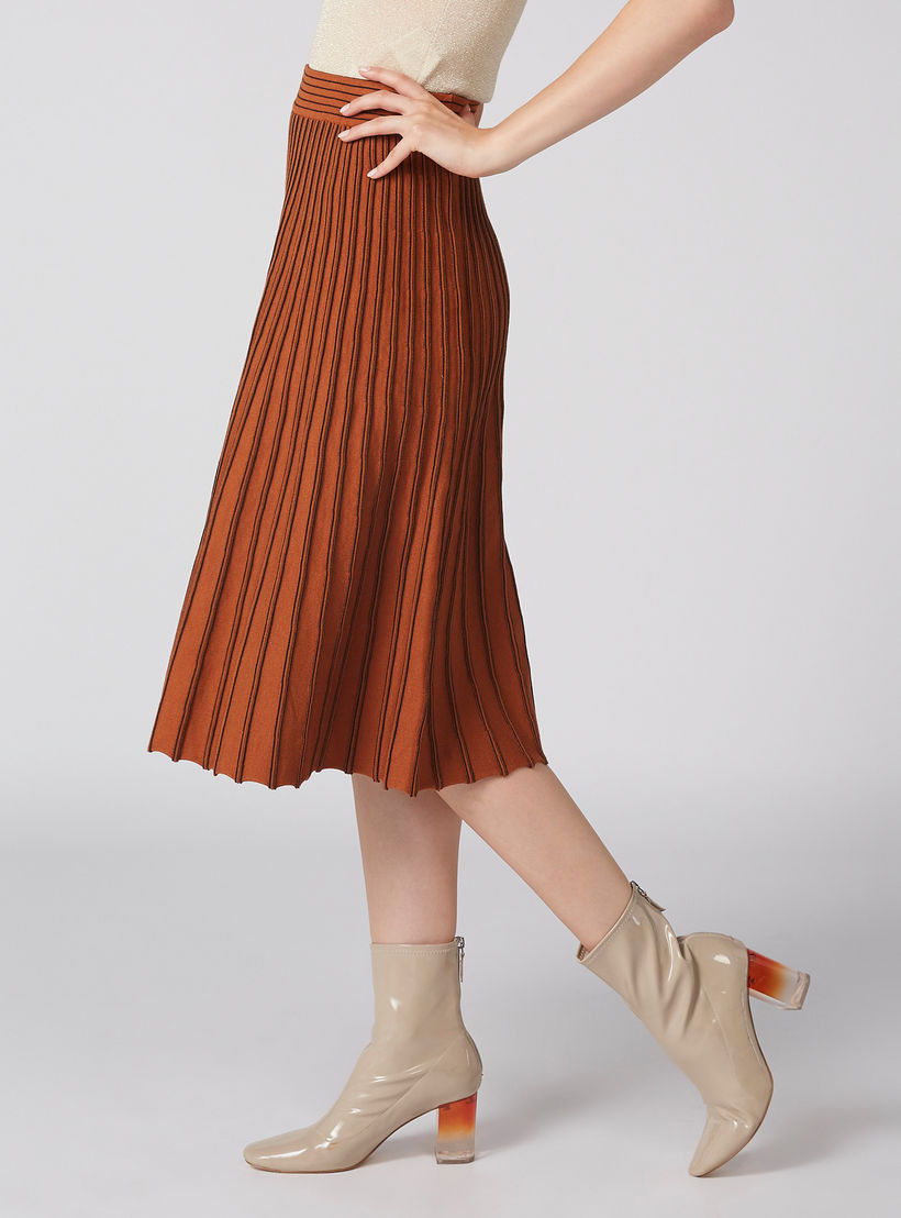 تنورة بارزة الملمس متوسطة الطول بخصر مطّاطي-women-clothing-bottoms-skirts-image-3